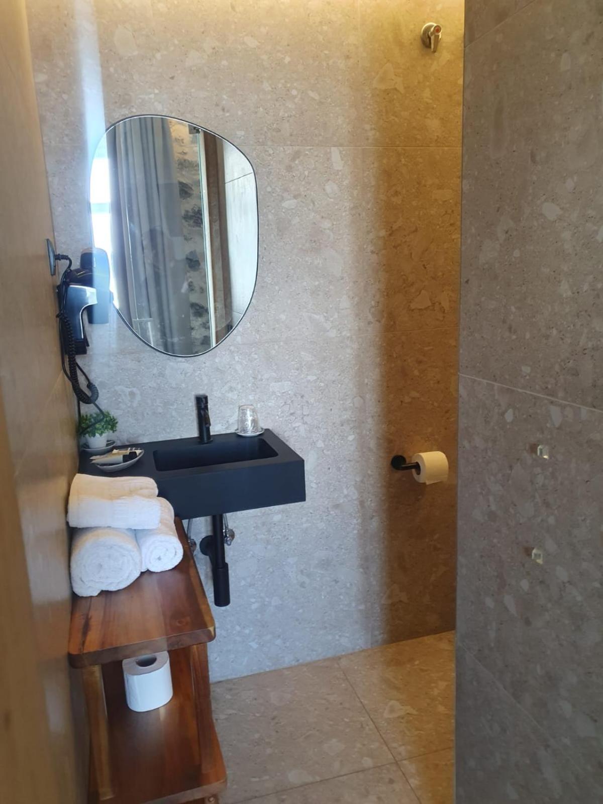 Single Room Superior Sea View