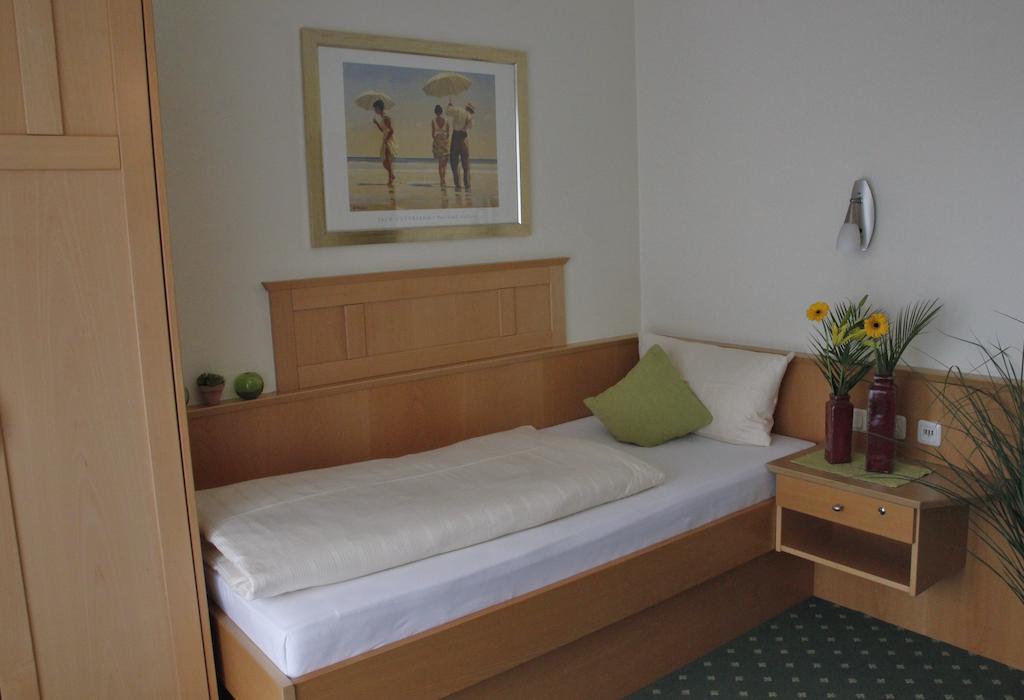 Standard Single Room Balcony,232578403:JPEG