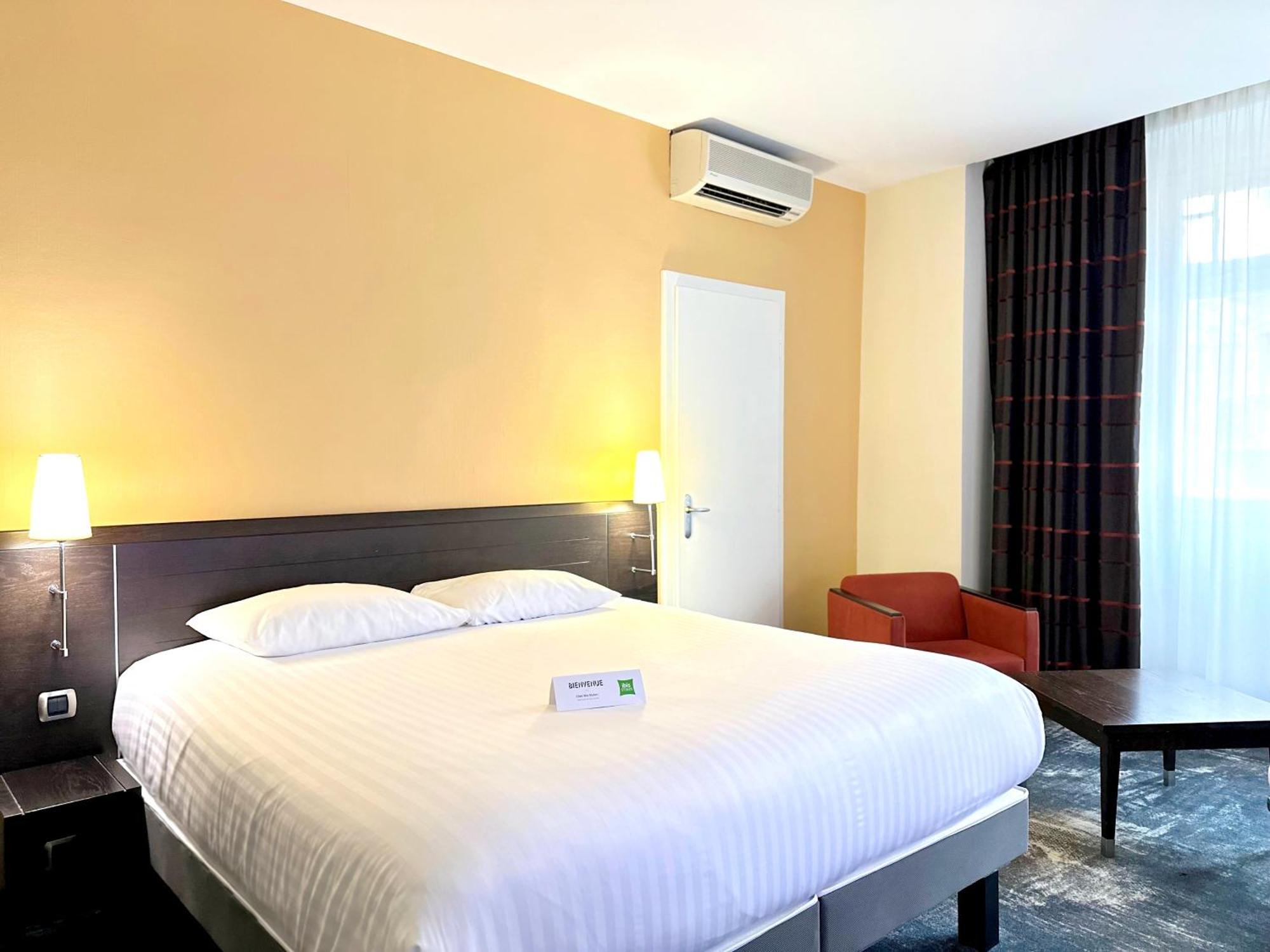 Standard Family Suite One Double Bed Sofa,1542127675:JPEG
