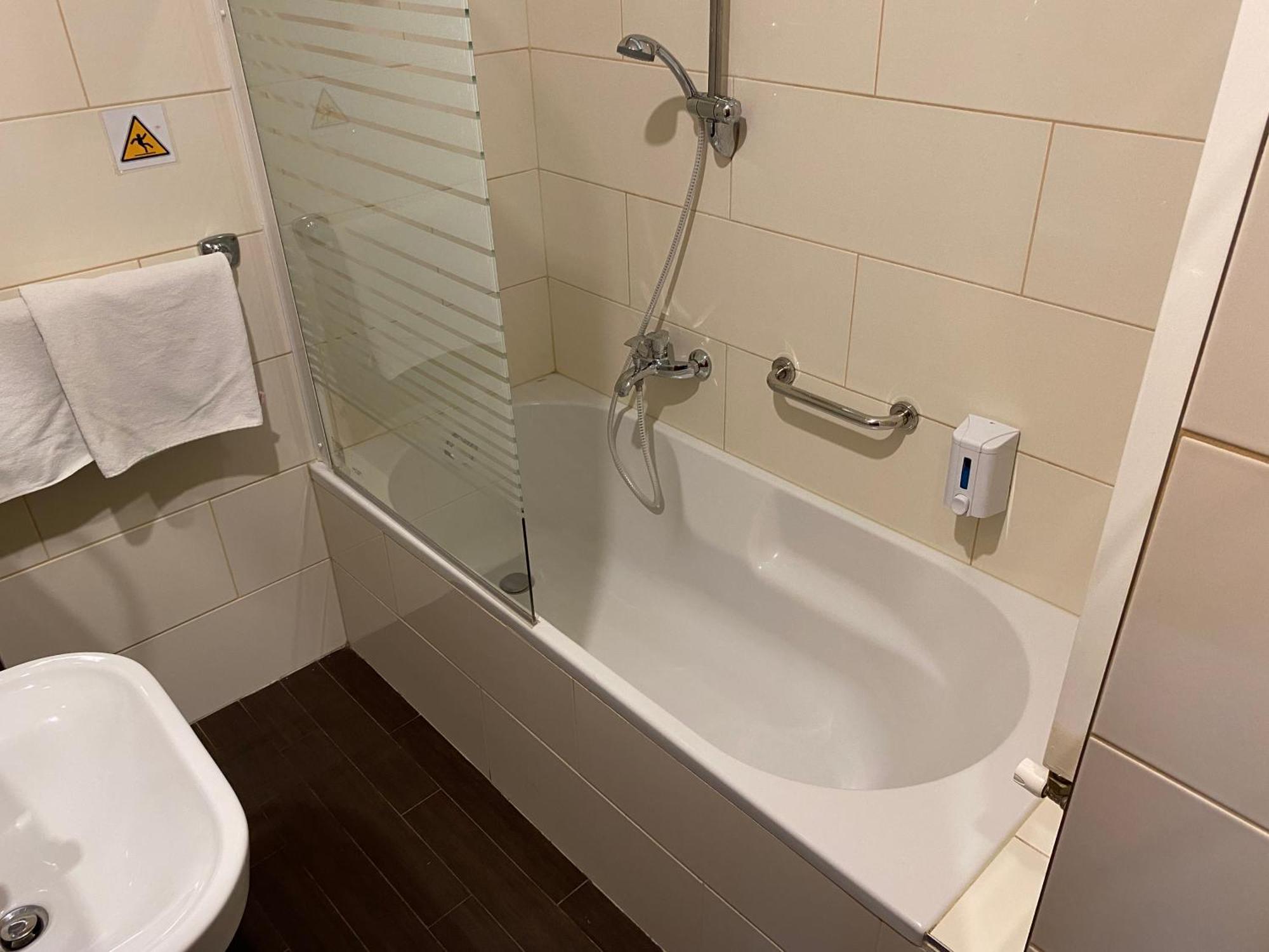 Budget Family Apartment Annex