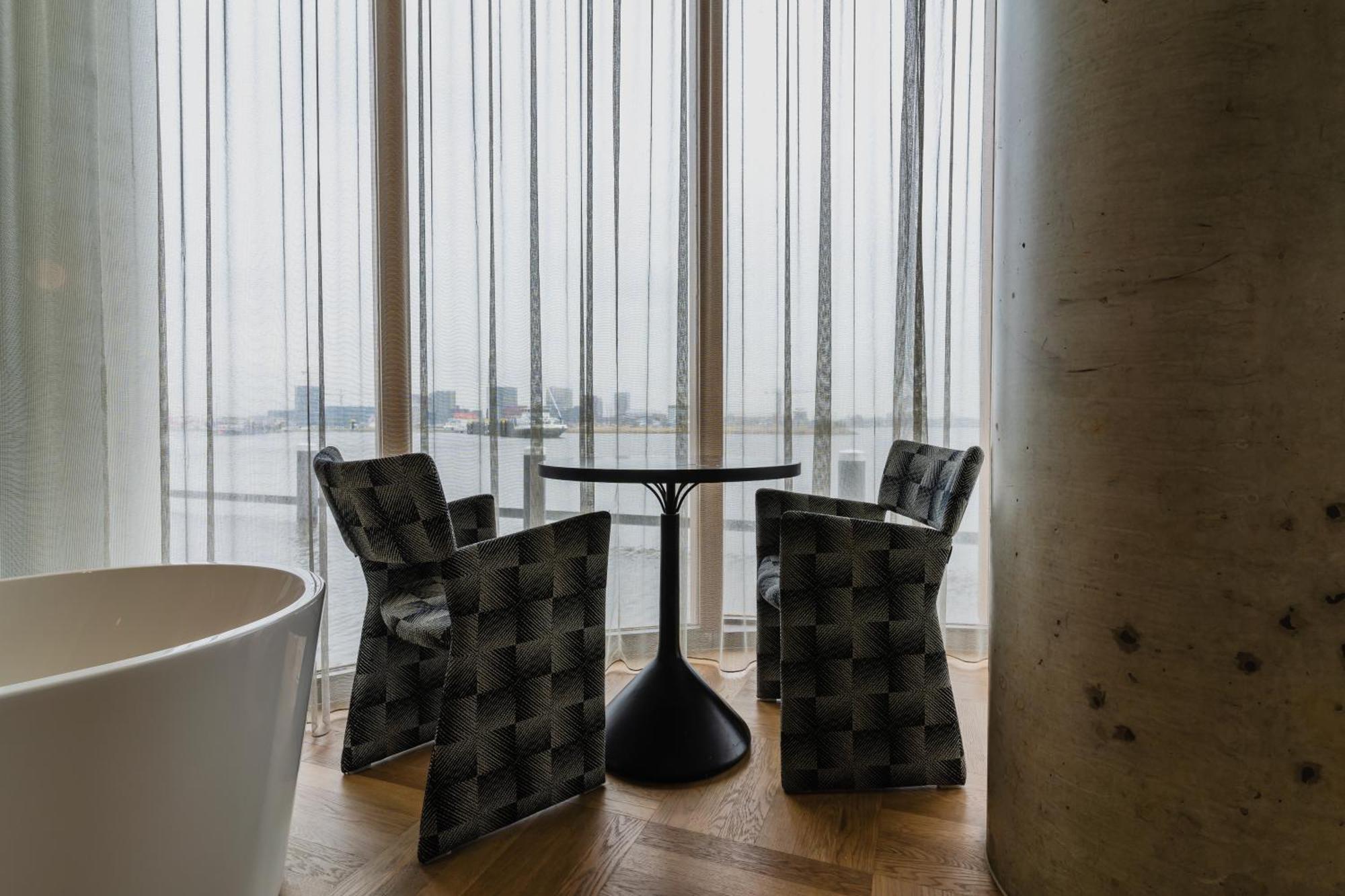 Junior Suite Double or Twin – Riverfront View