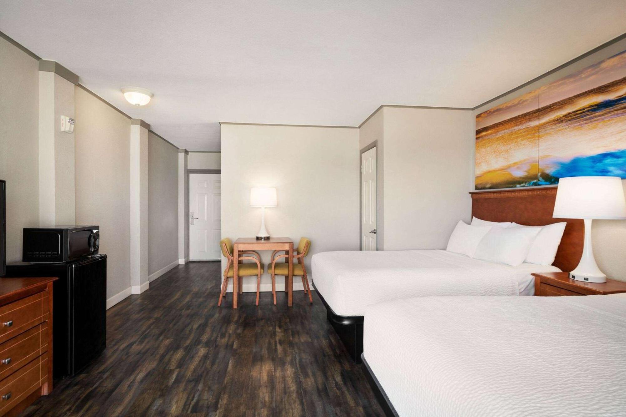 Room with Two Double Beds - Non Smoking,1449208579:JPEG