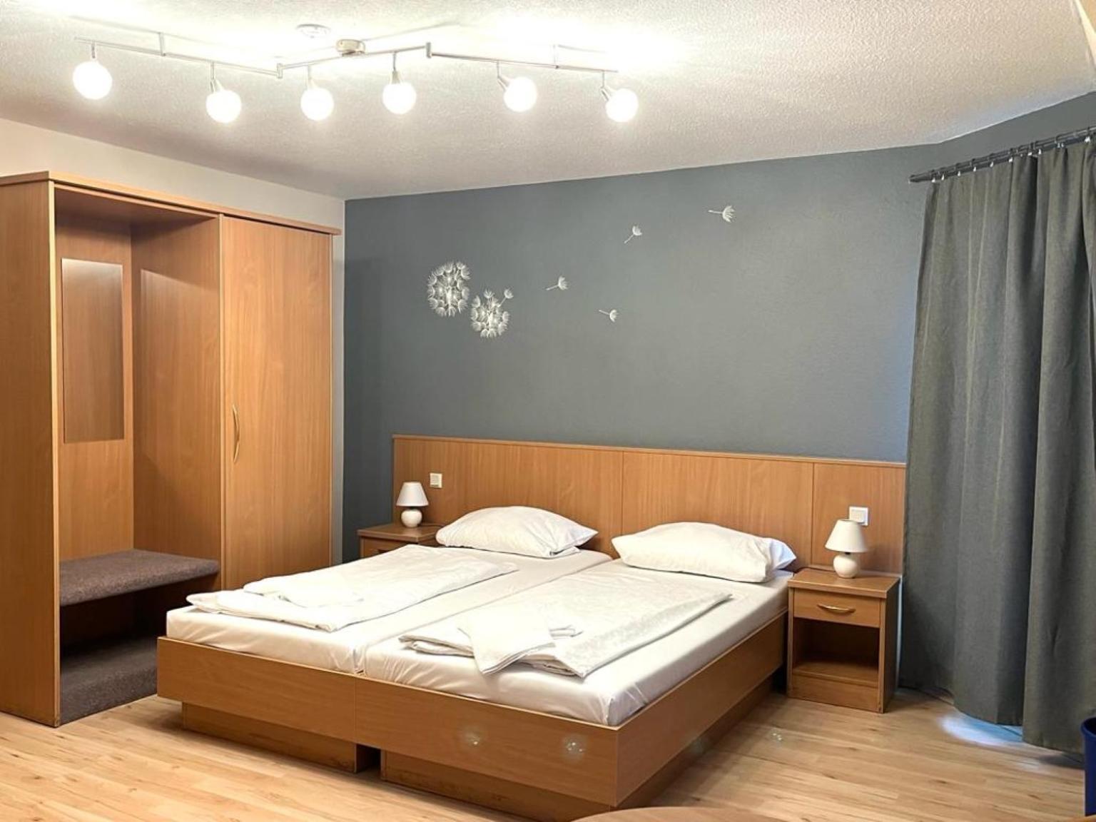 Double Room Private Bathroom