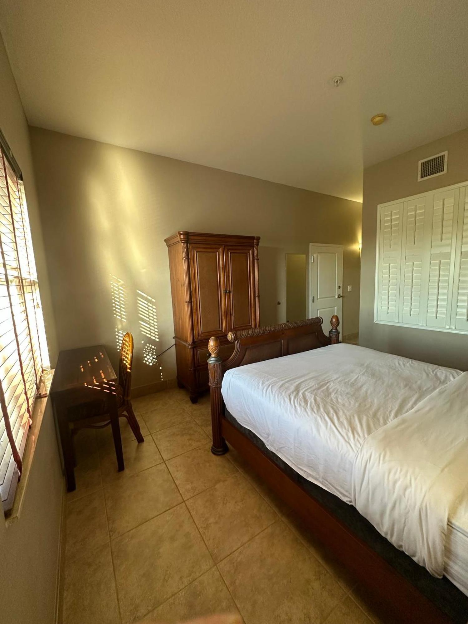 One-Bedroom Suite,1542529807:JPEG