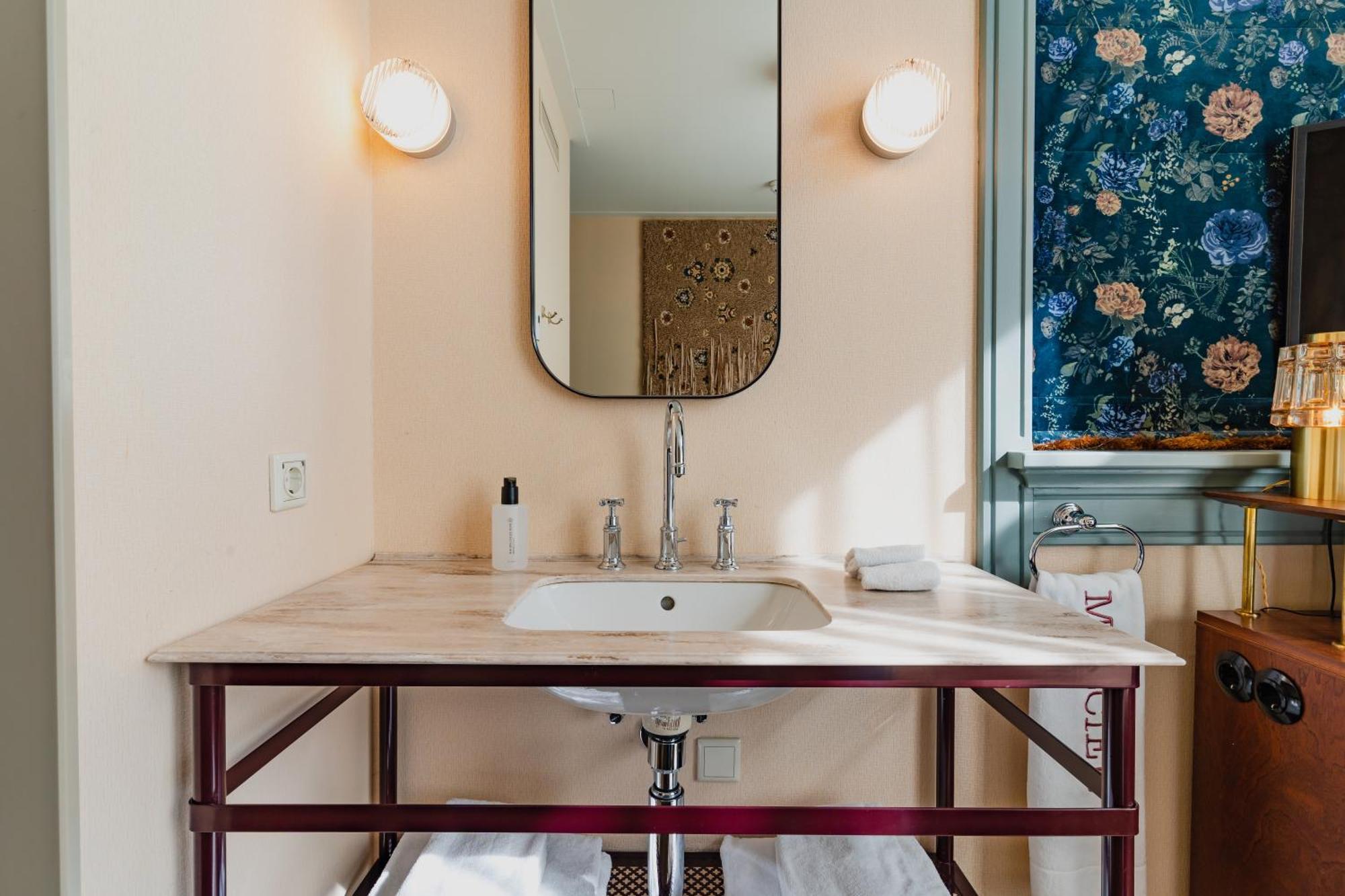 Comfort Double or Twin Room