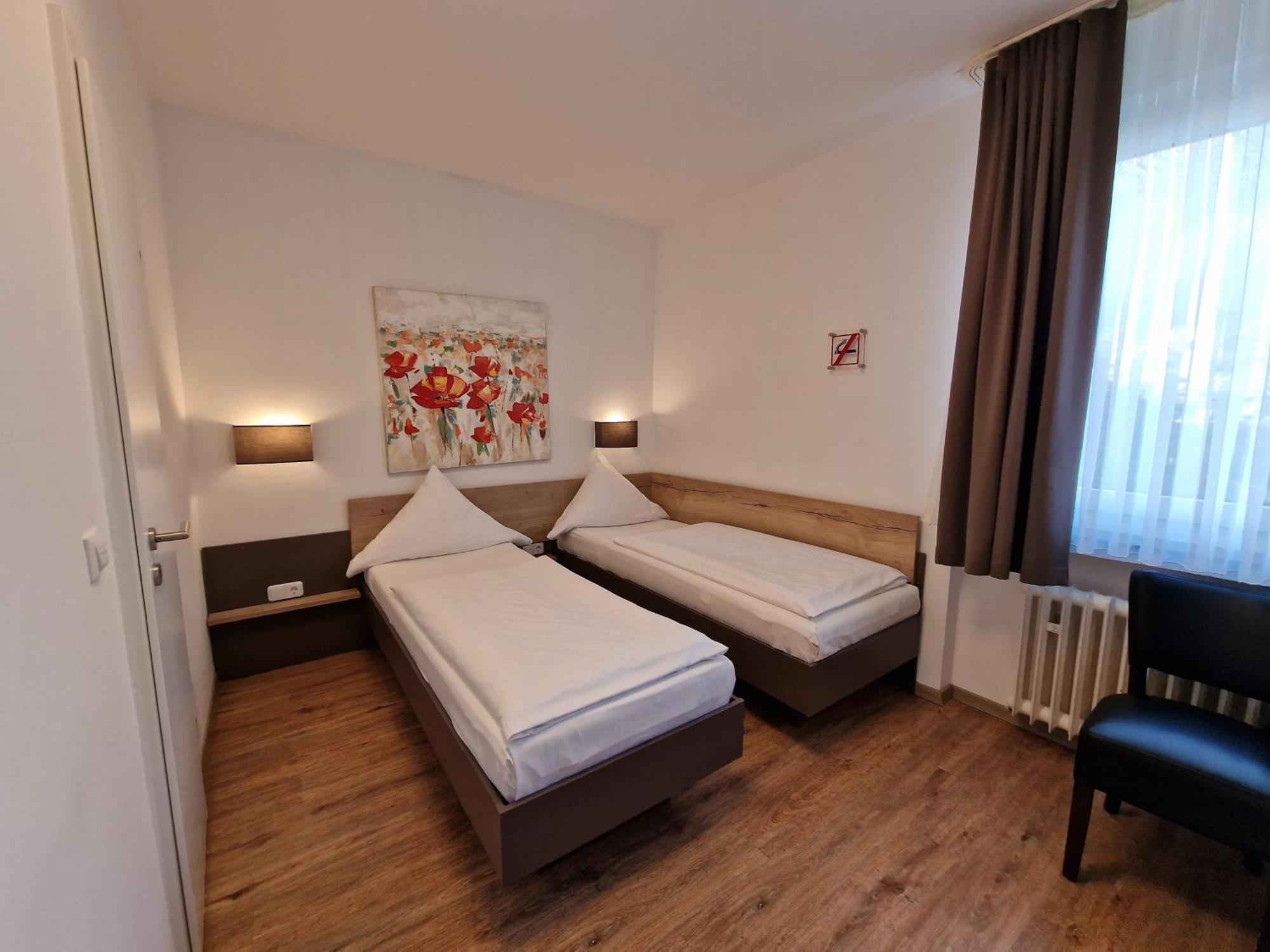 Standard Twin Room,1130624415:JPEG