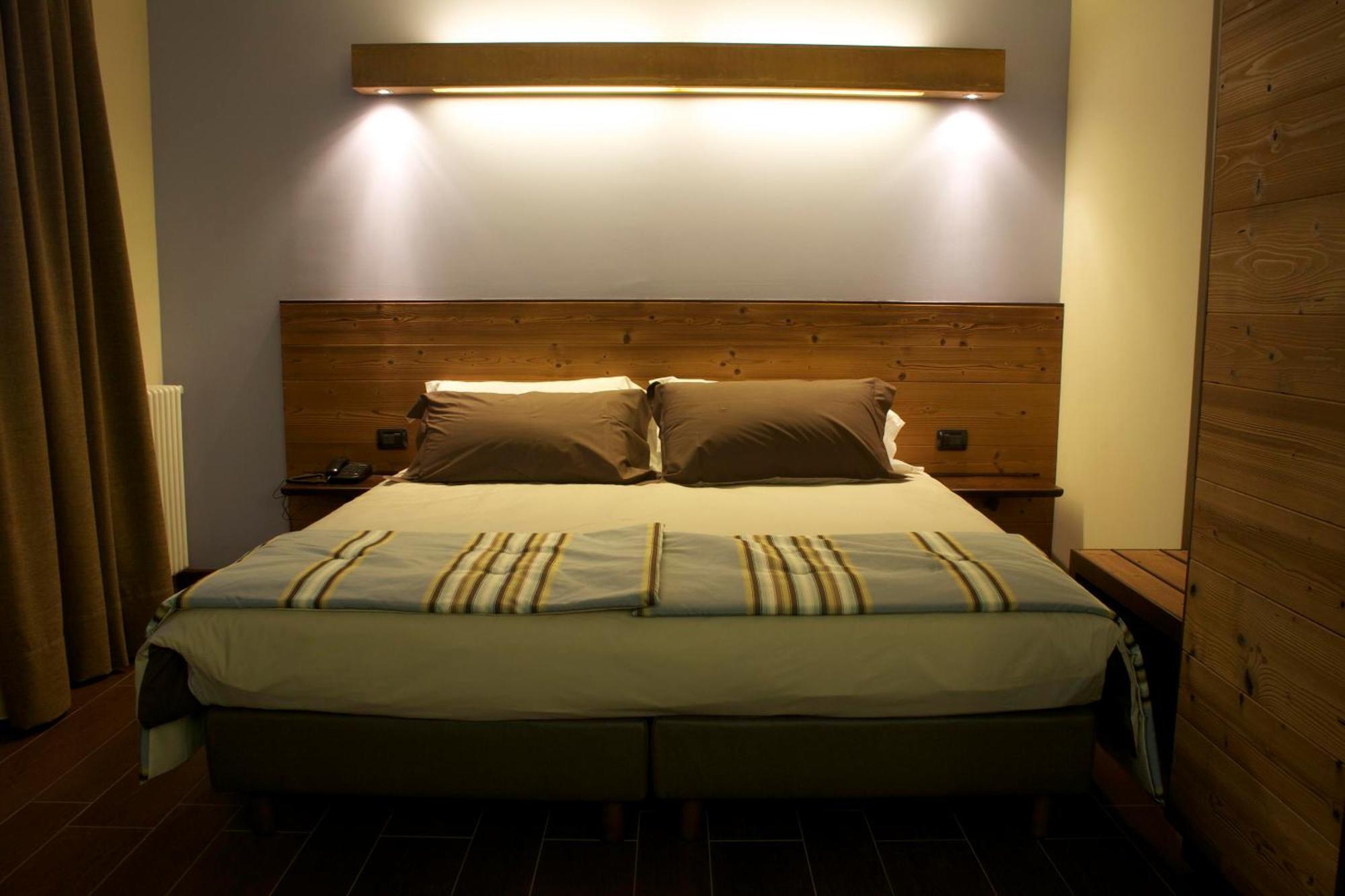 Superior Single Room,1542659128:JPEG
