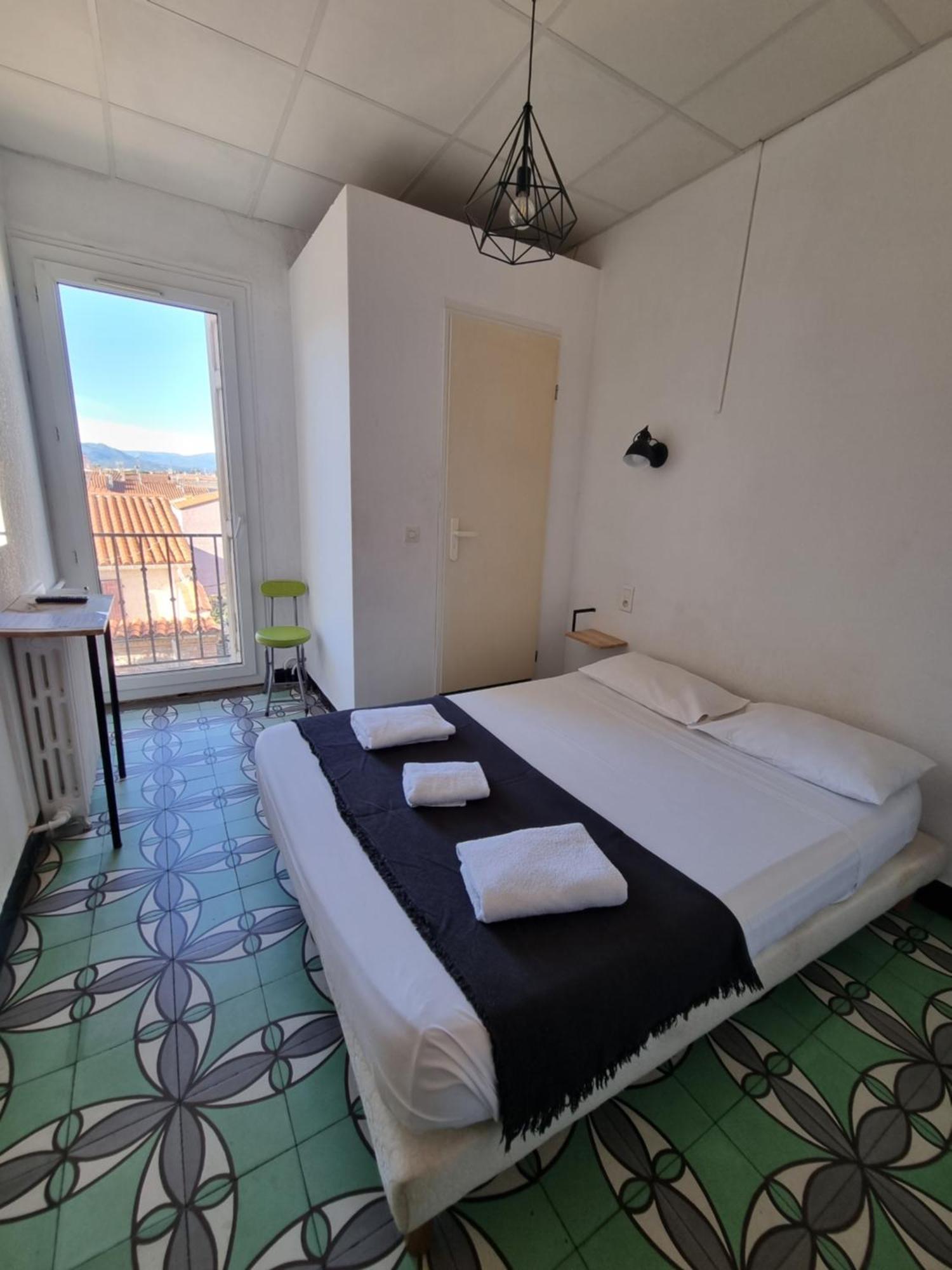 Small Double Room,1542677254:JPEG