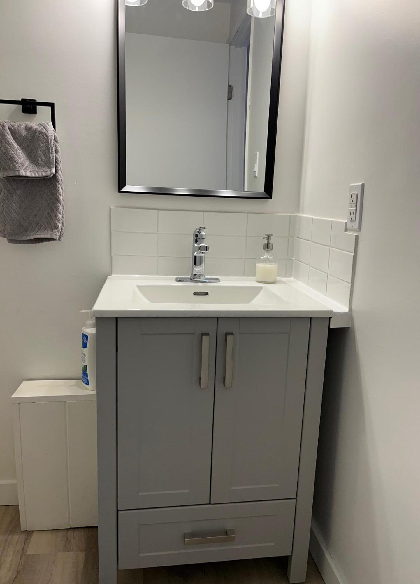 Queen Room Private Bathroom