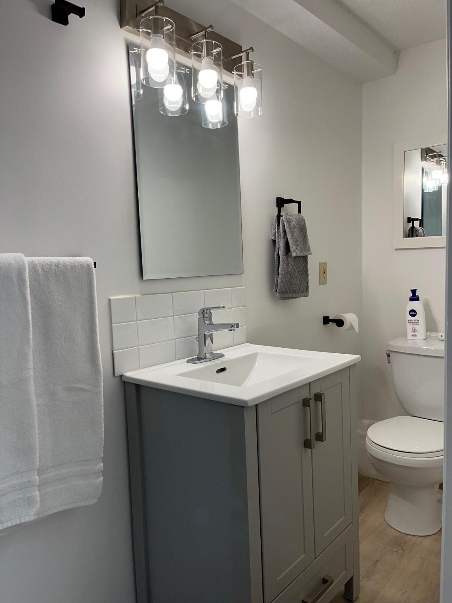 Queen room private bathroom private seating area