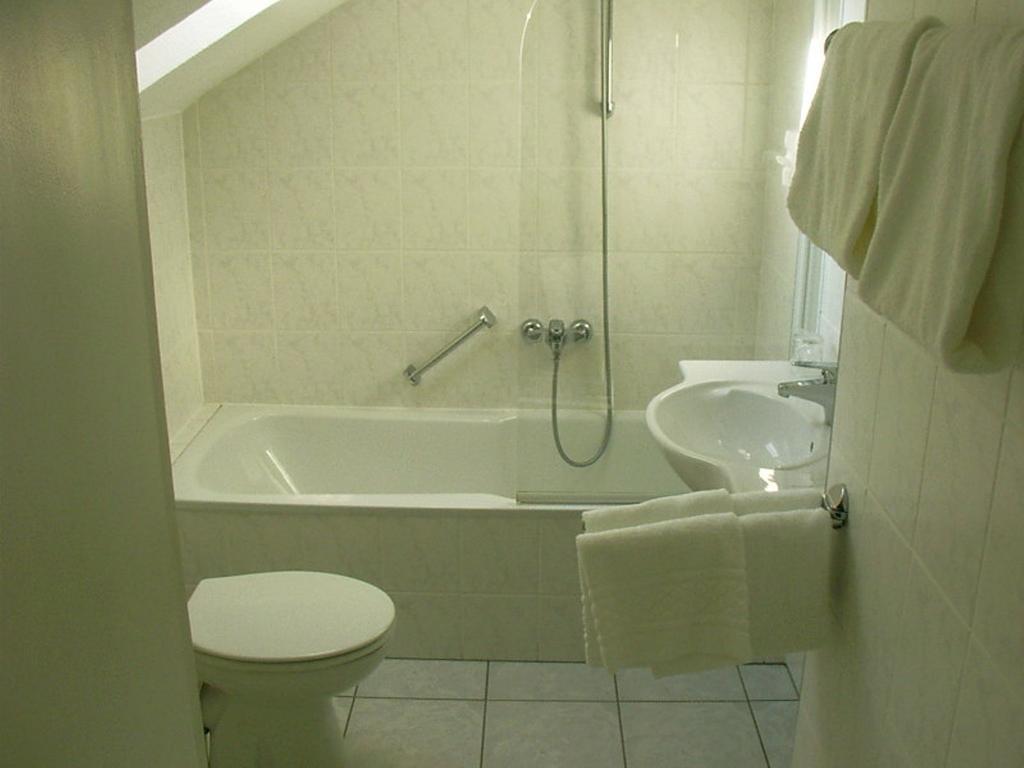 Double or Twin Room,226734881:JPEG