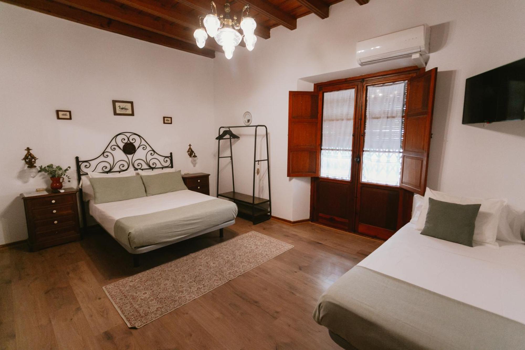 Luxury Triple Room,1543034014:JPEG