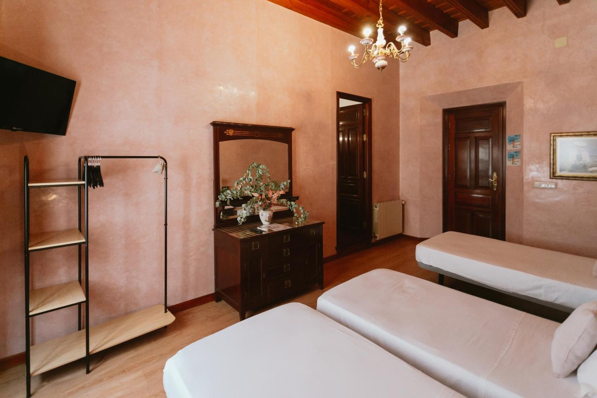 Comfort Triple Room Shower