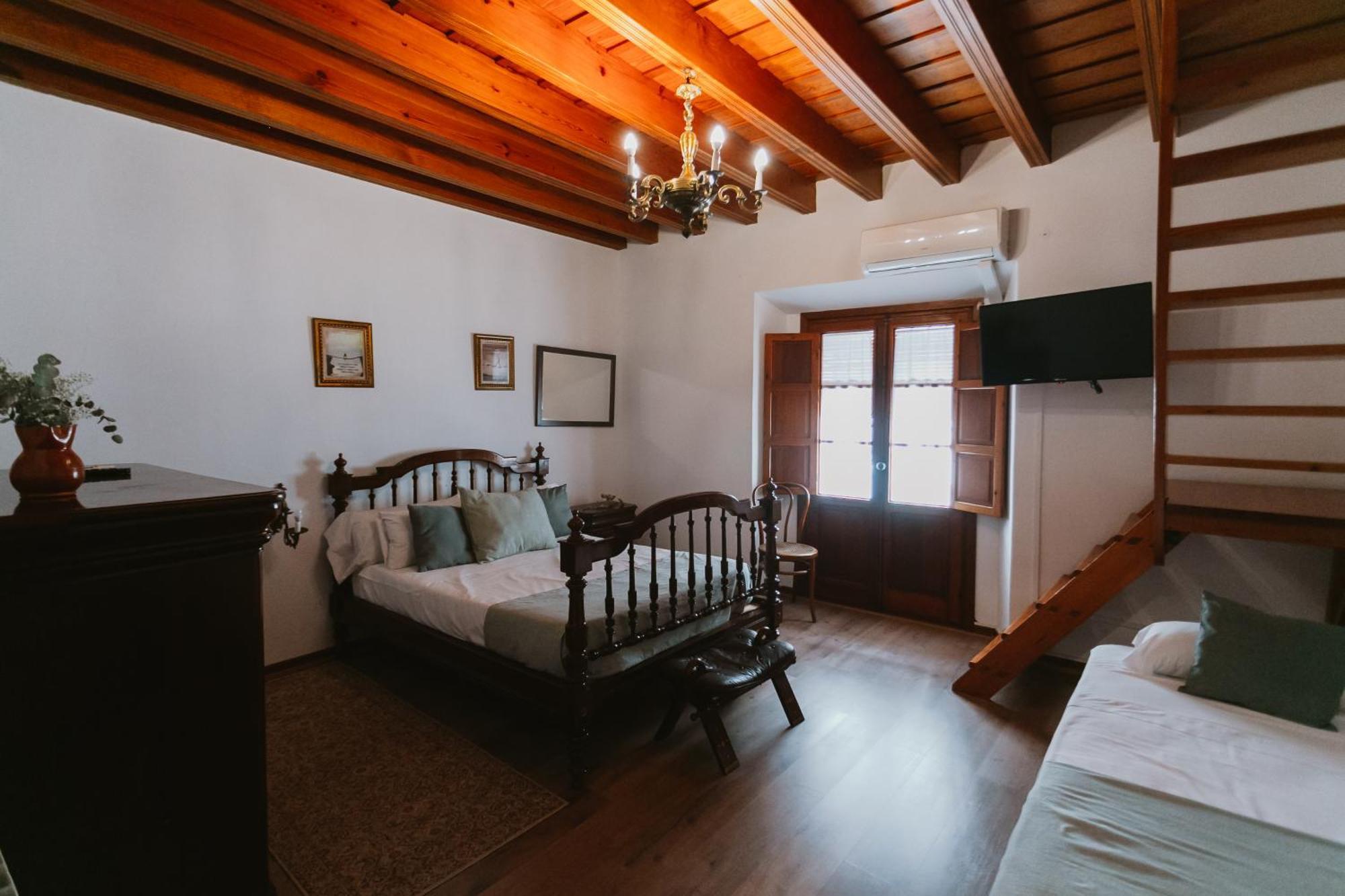 Comfort Triple Room