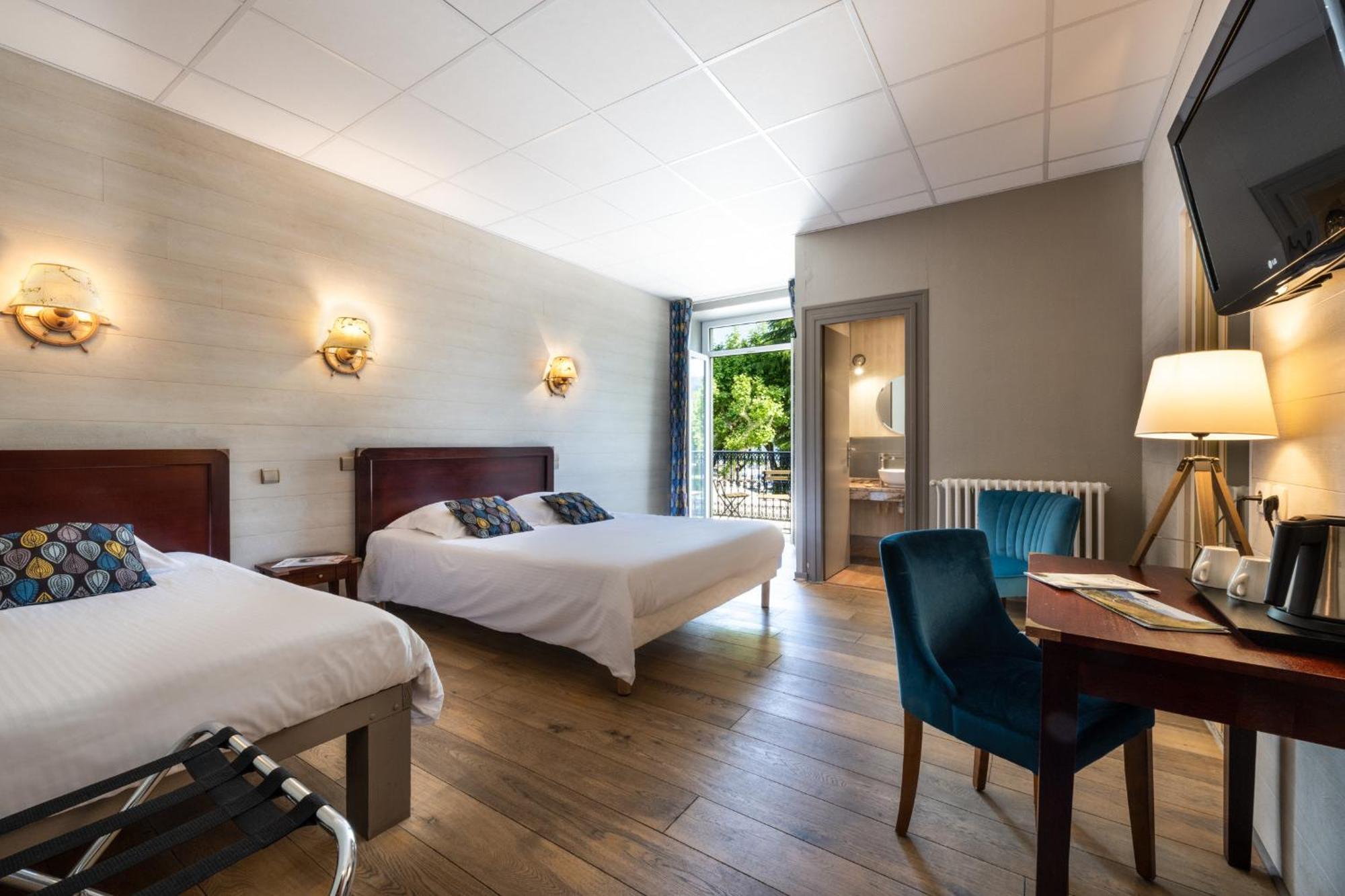 Triple Room,1543297636:JPEG
