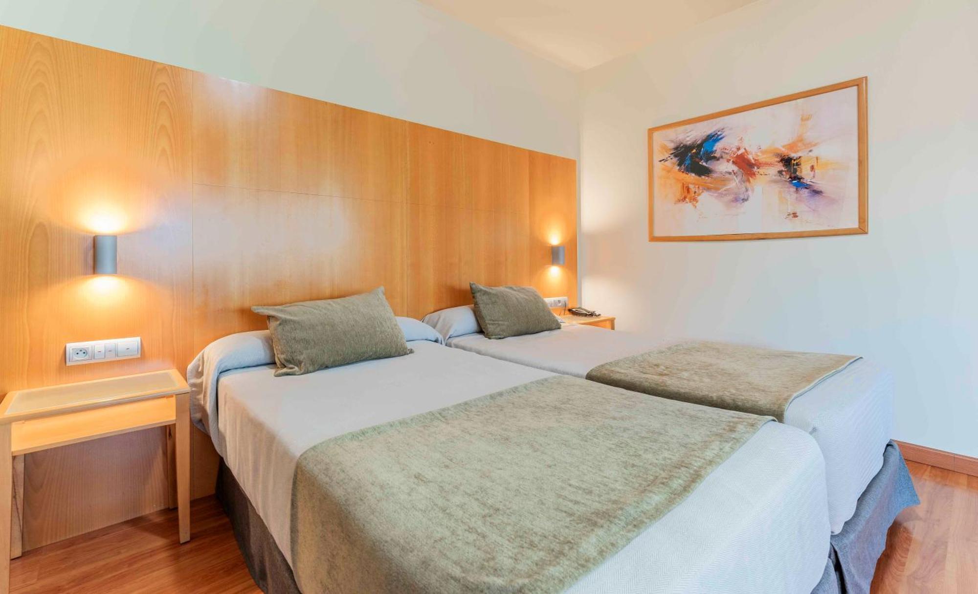 Double Room,1543319653:JPEG