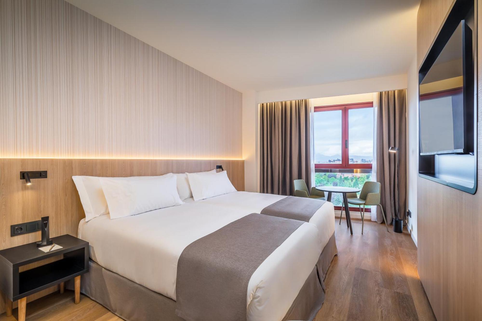 Double Room,1543414786:JPEG