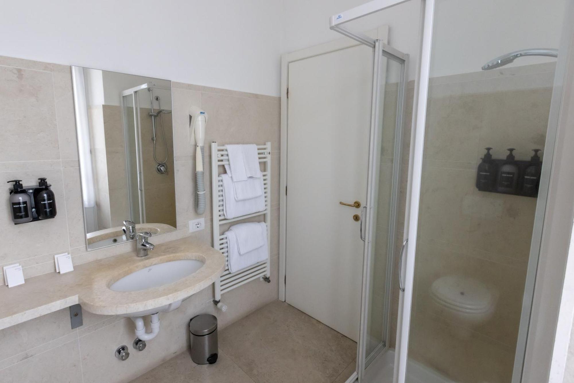 Quadruple Room,1543723405:JPEG
