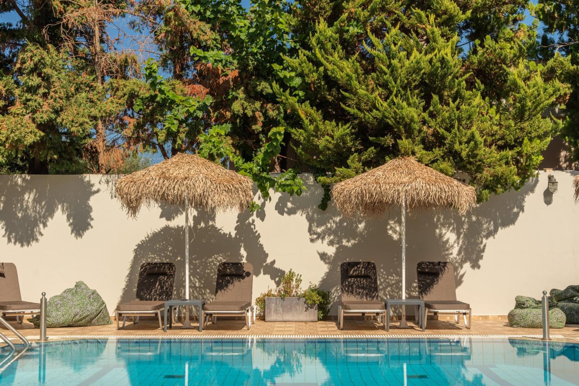 Double Room Pool View