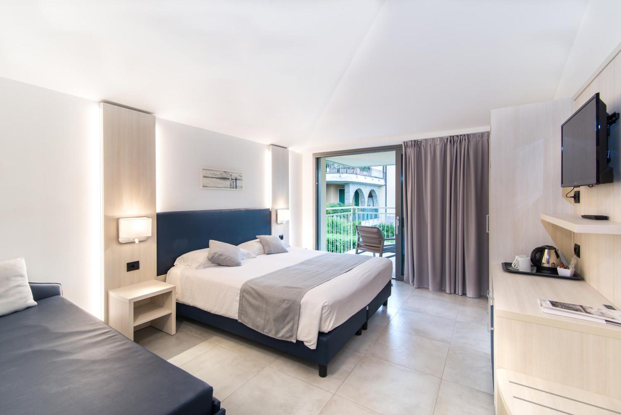 Triple Room Balcony