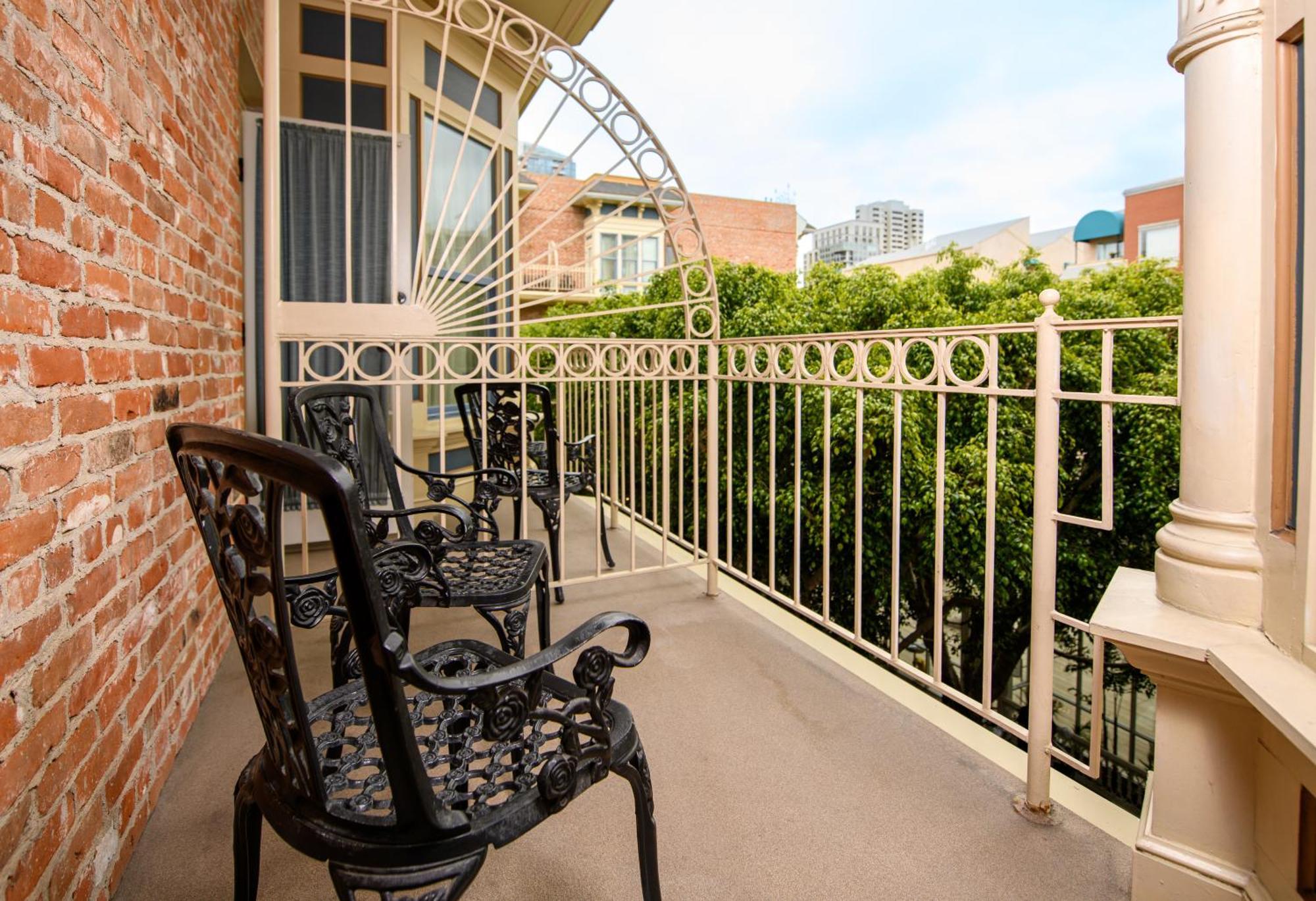 Premier Suite Balcony,1543774162:JPEG