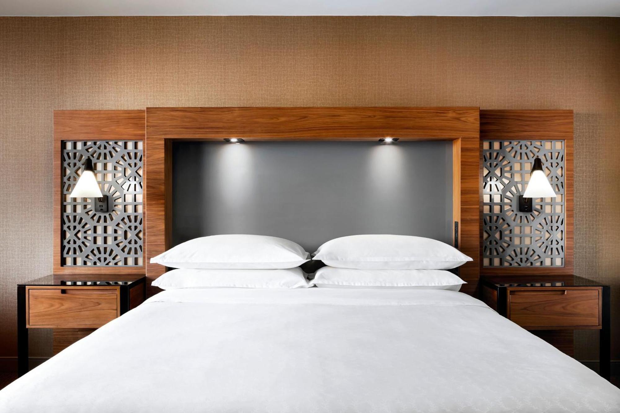 Traditional Guest room 2 Queen,1671871271:JPEG