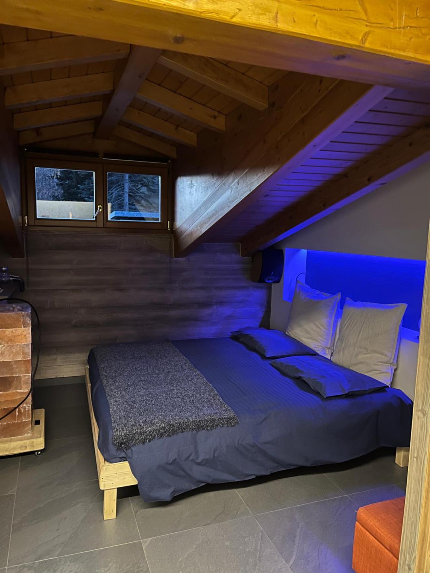 Double Room Private Bathroom
