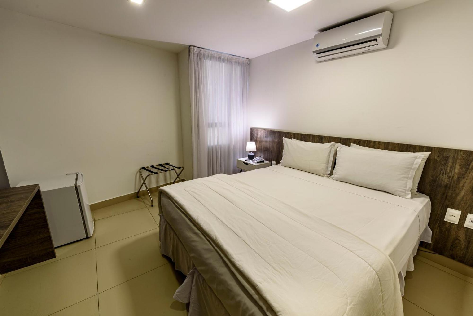 Standard Queen Room,1543794502:JPEG