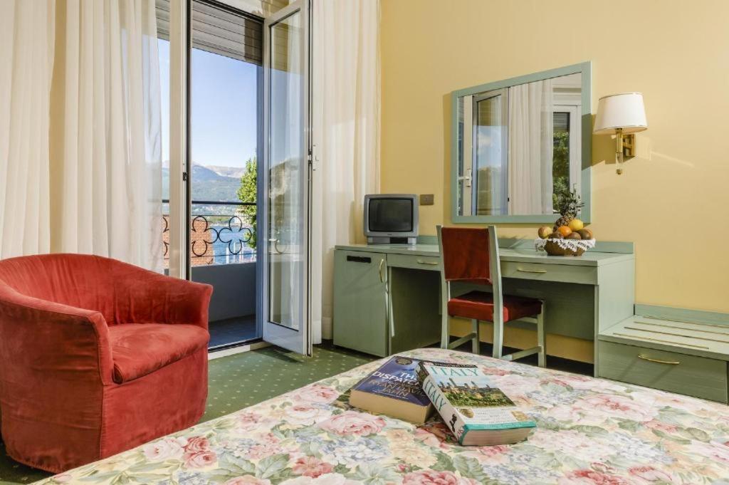 Double Room Lake View