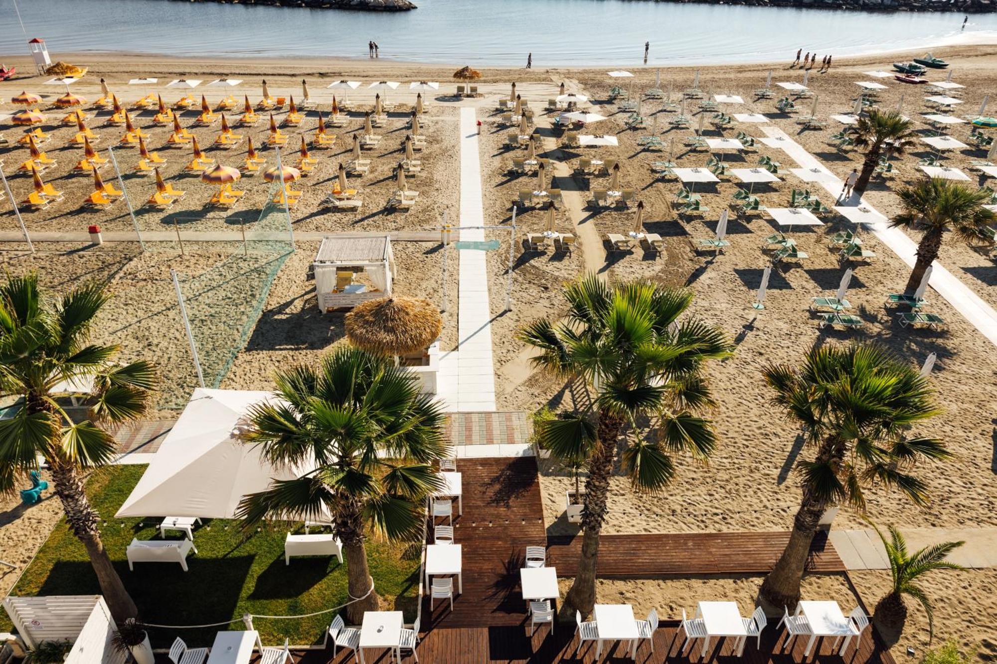 Deluxe Double or Twin Room Sea View
