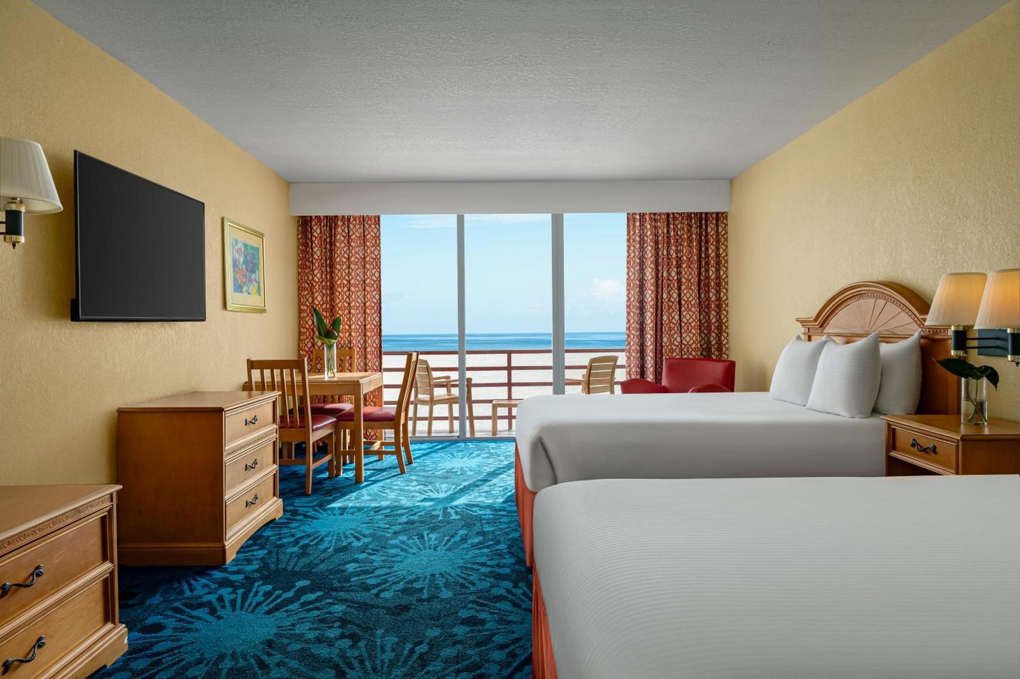 Beachfront Deluxe Queen Room with Two Queen Beds with Balcony