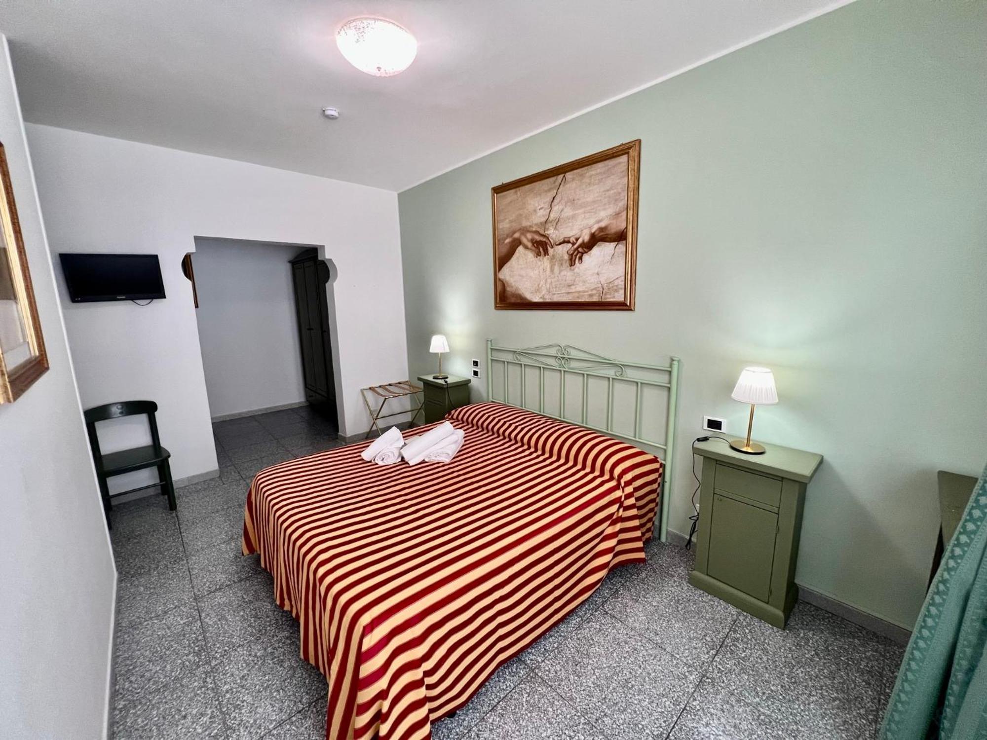 Standard King Room