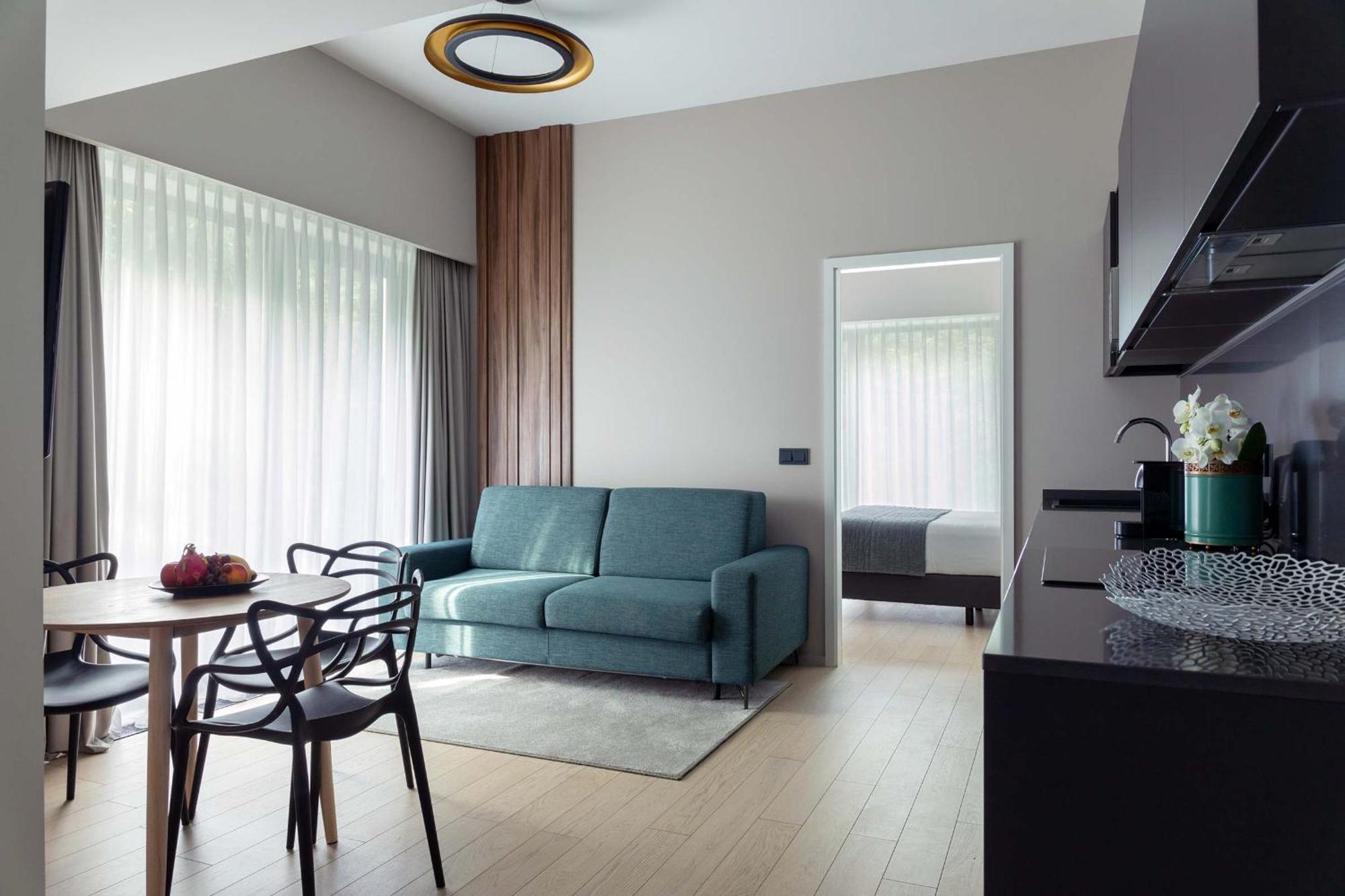 One-Bedroom Apartment
