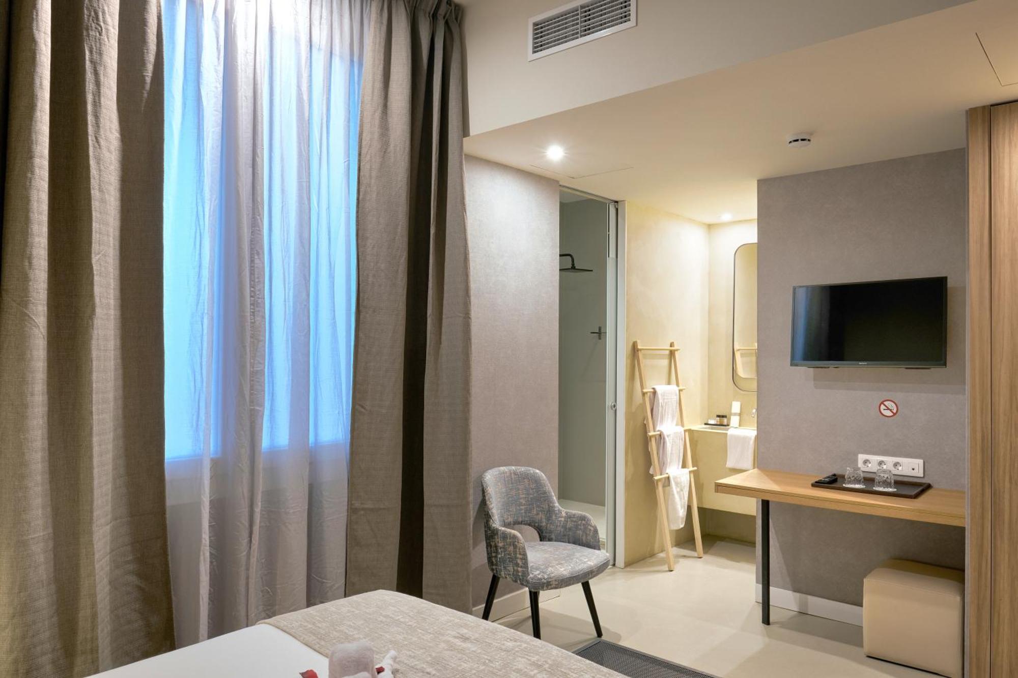 Standard Double or Twin Room