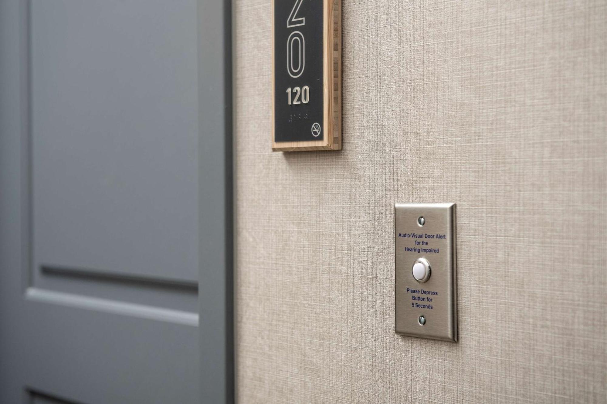 King Suite Hearing Accessible