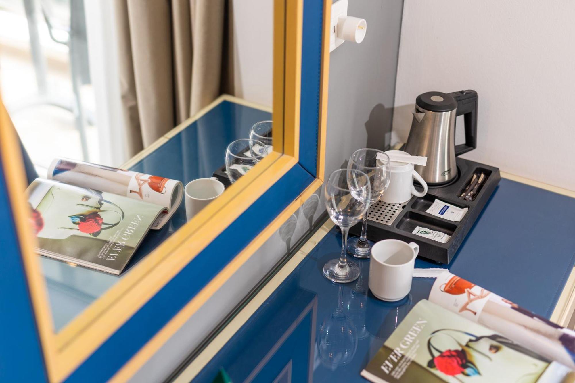 Double or Twin Room Balcony Park View