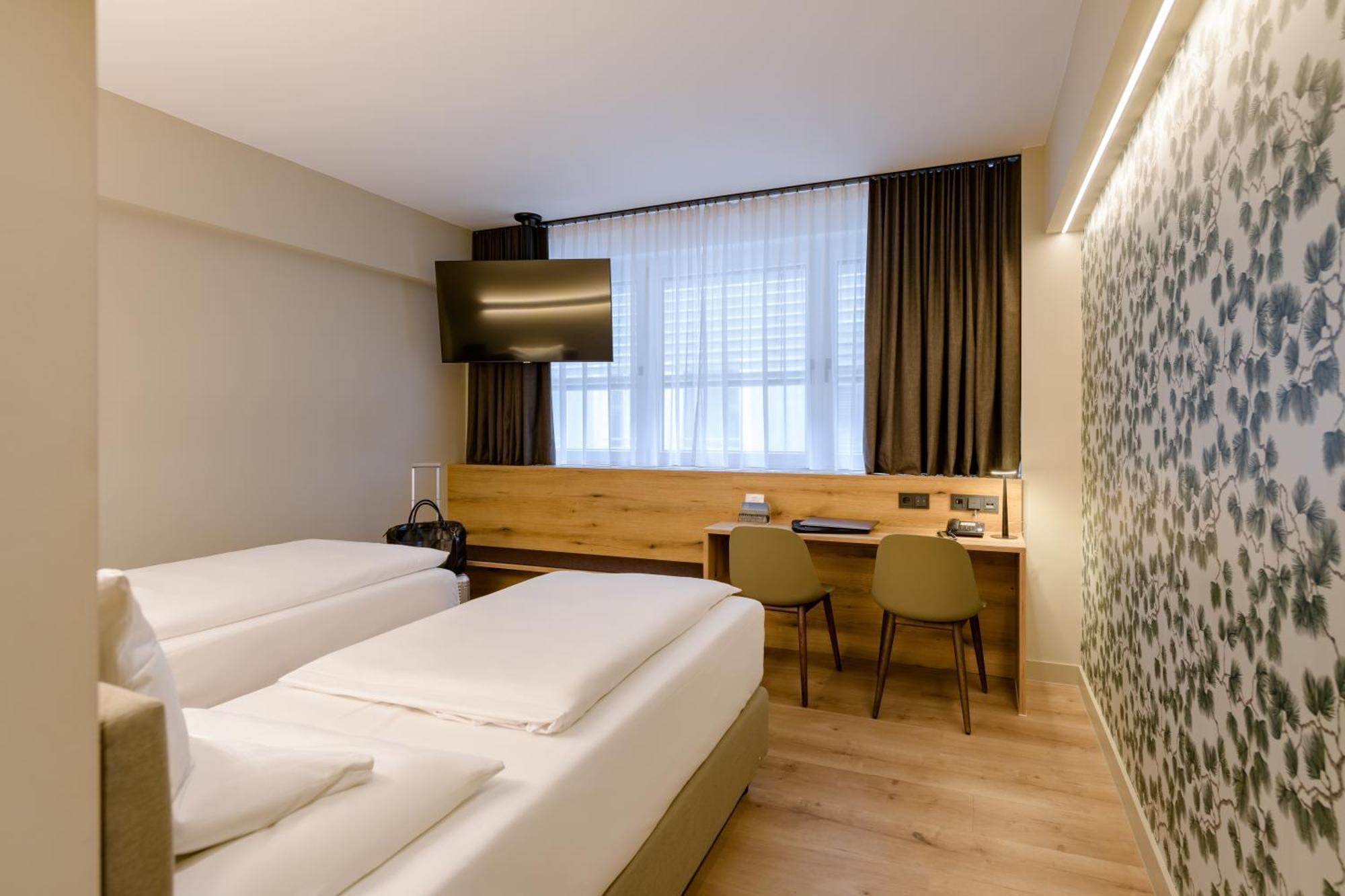 Standard Twin Room,1544791183:JPEG