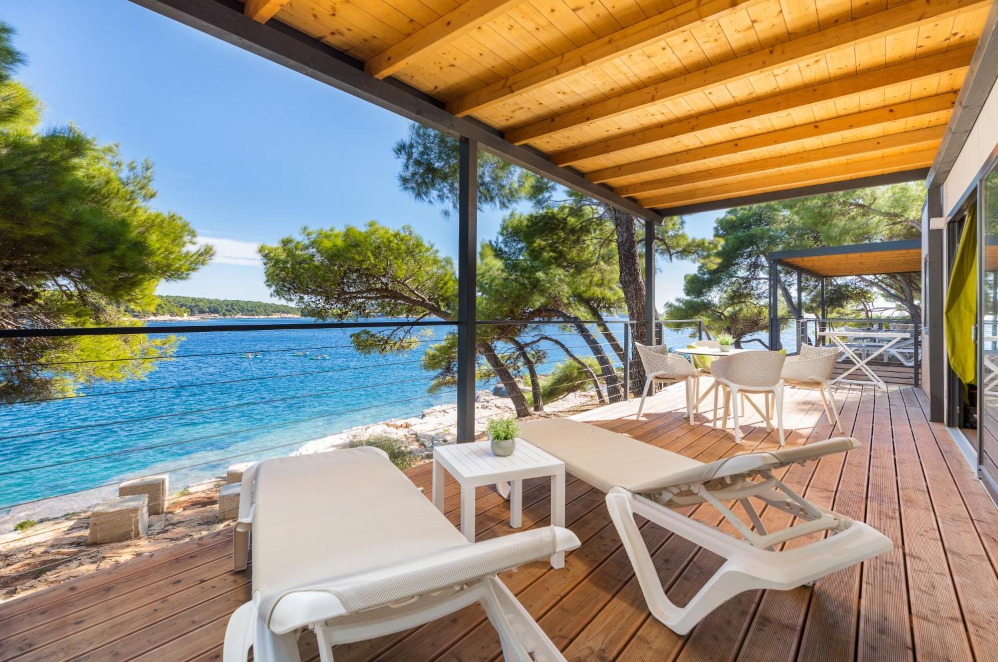 Camping Villa First Row To The Sea
