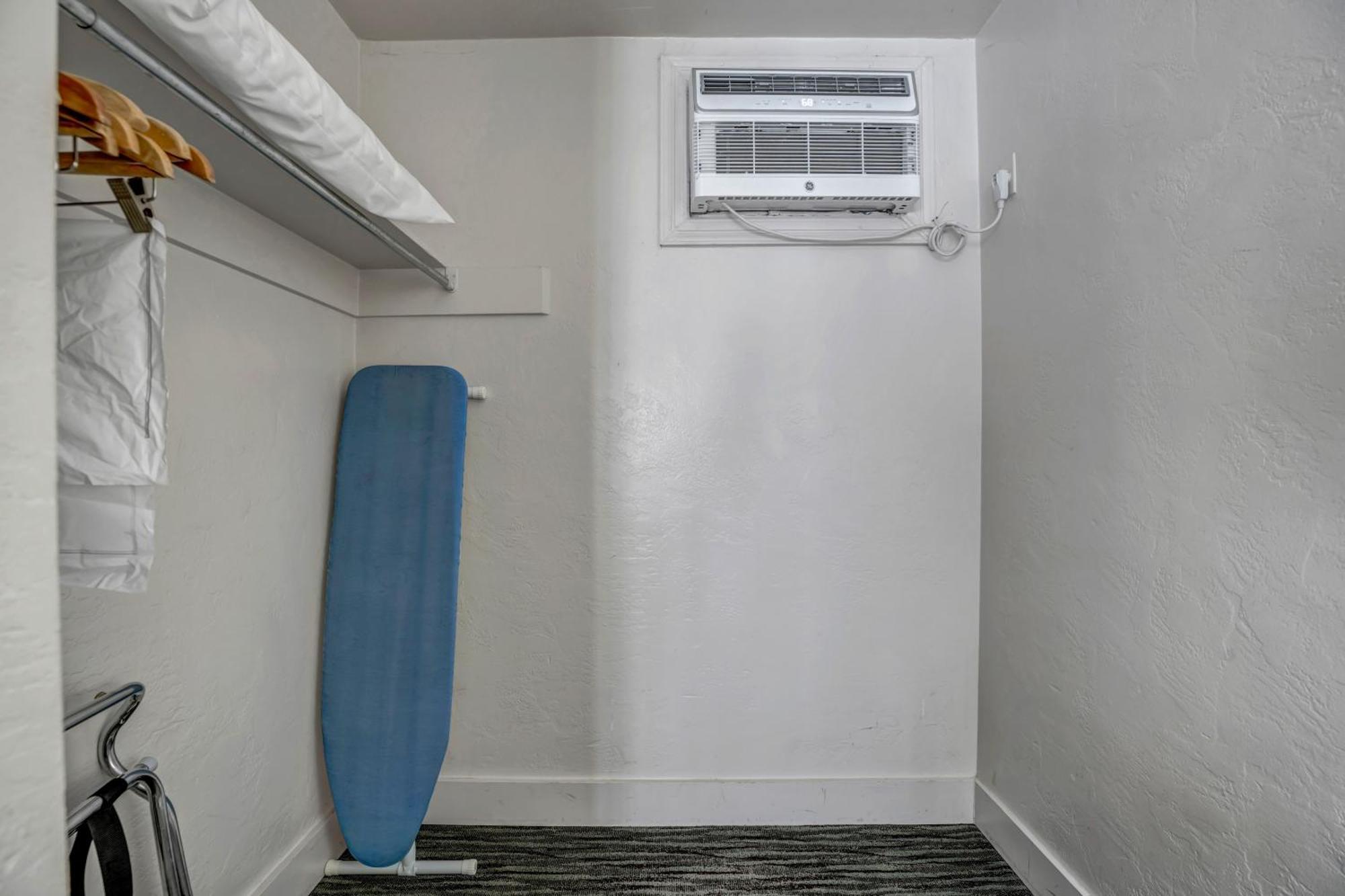 King Room Non-Smoking