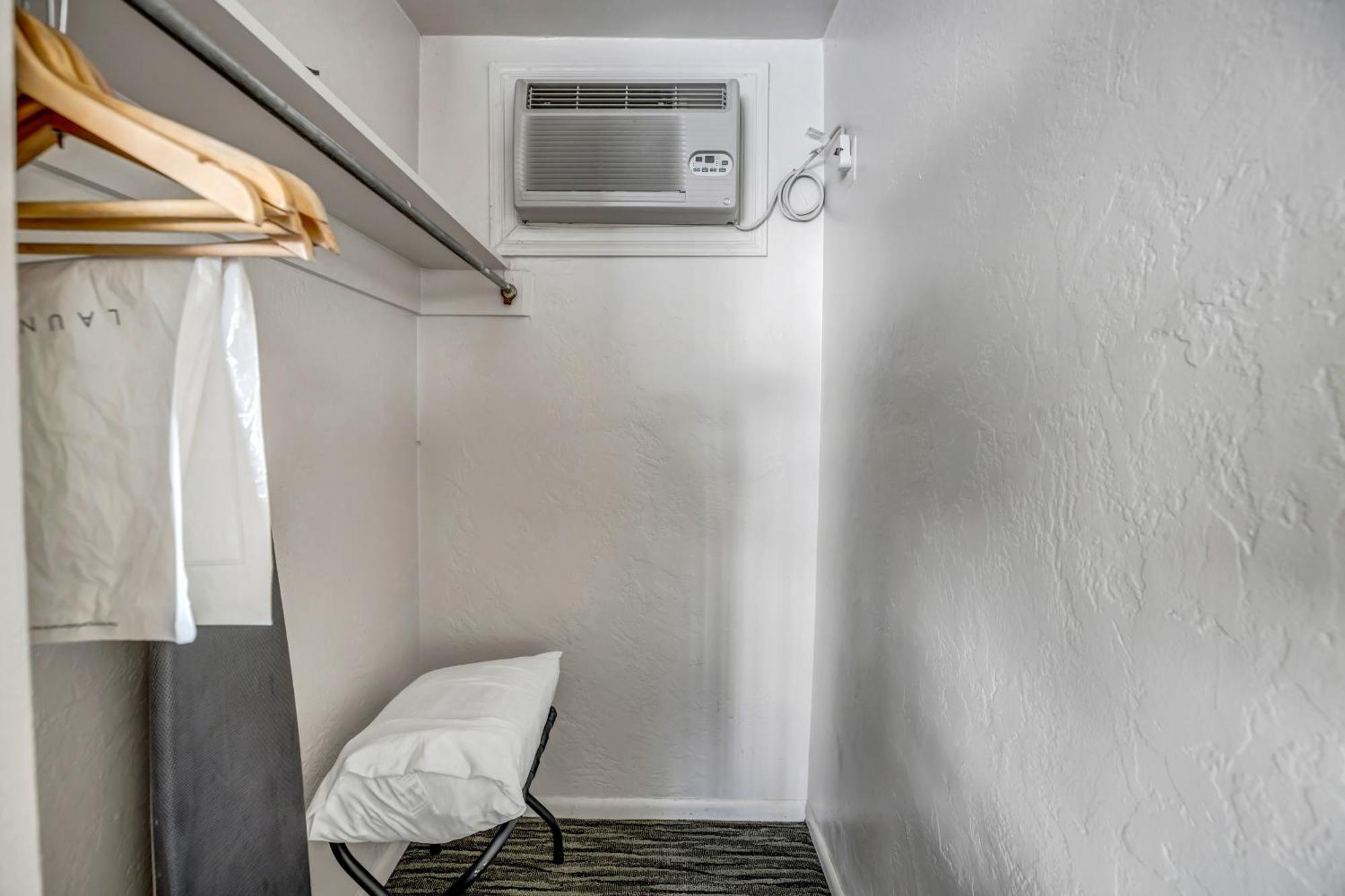 Queen Room Extra Bed Non Smoking