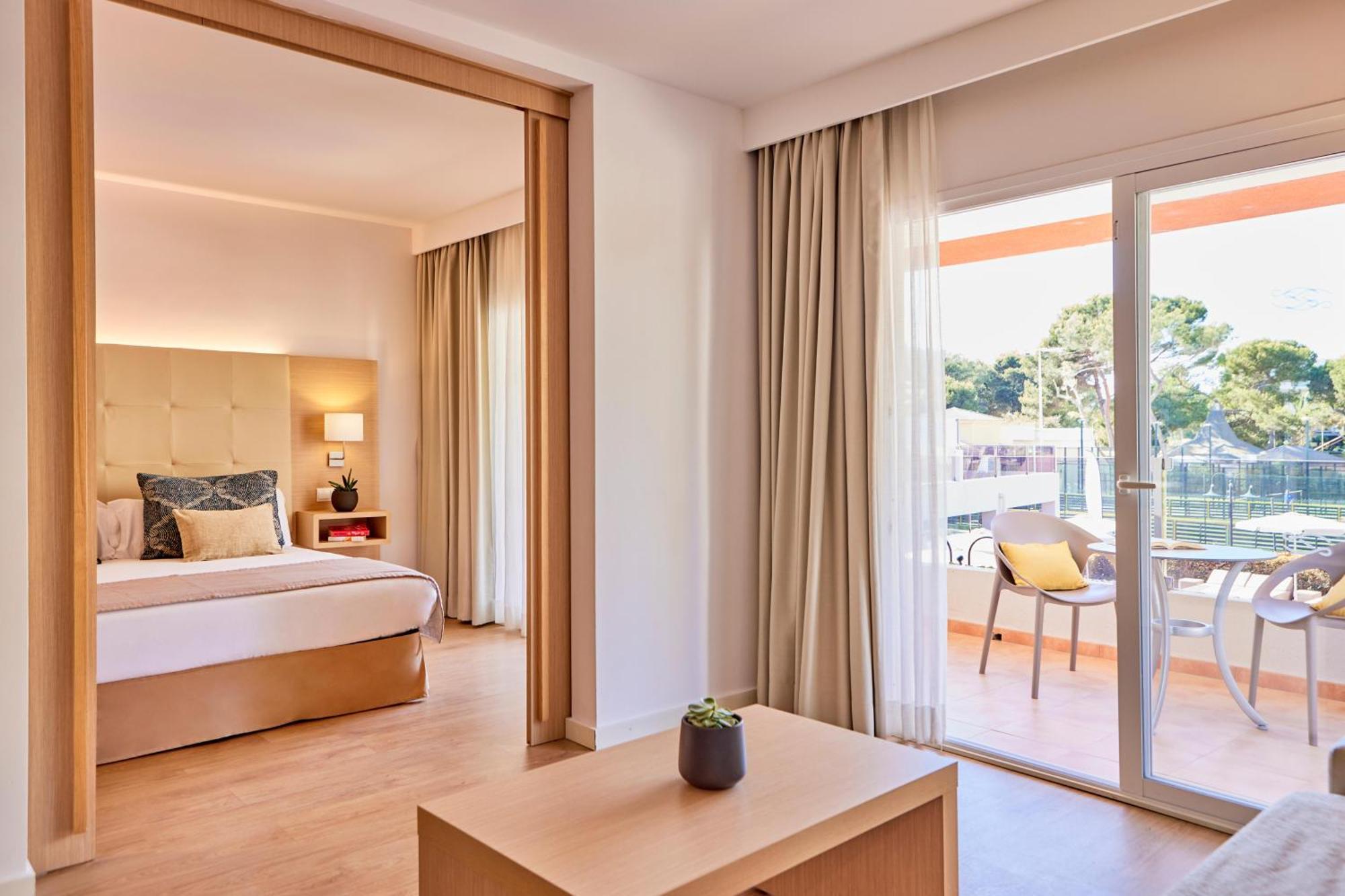 One-Bedroom Suite
