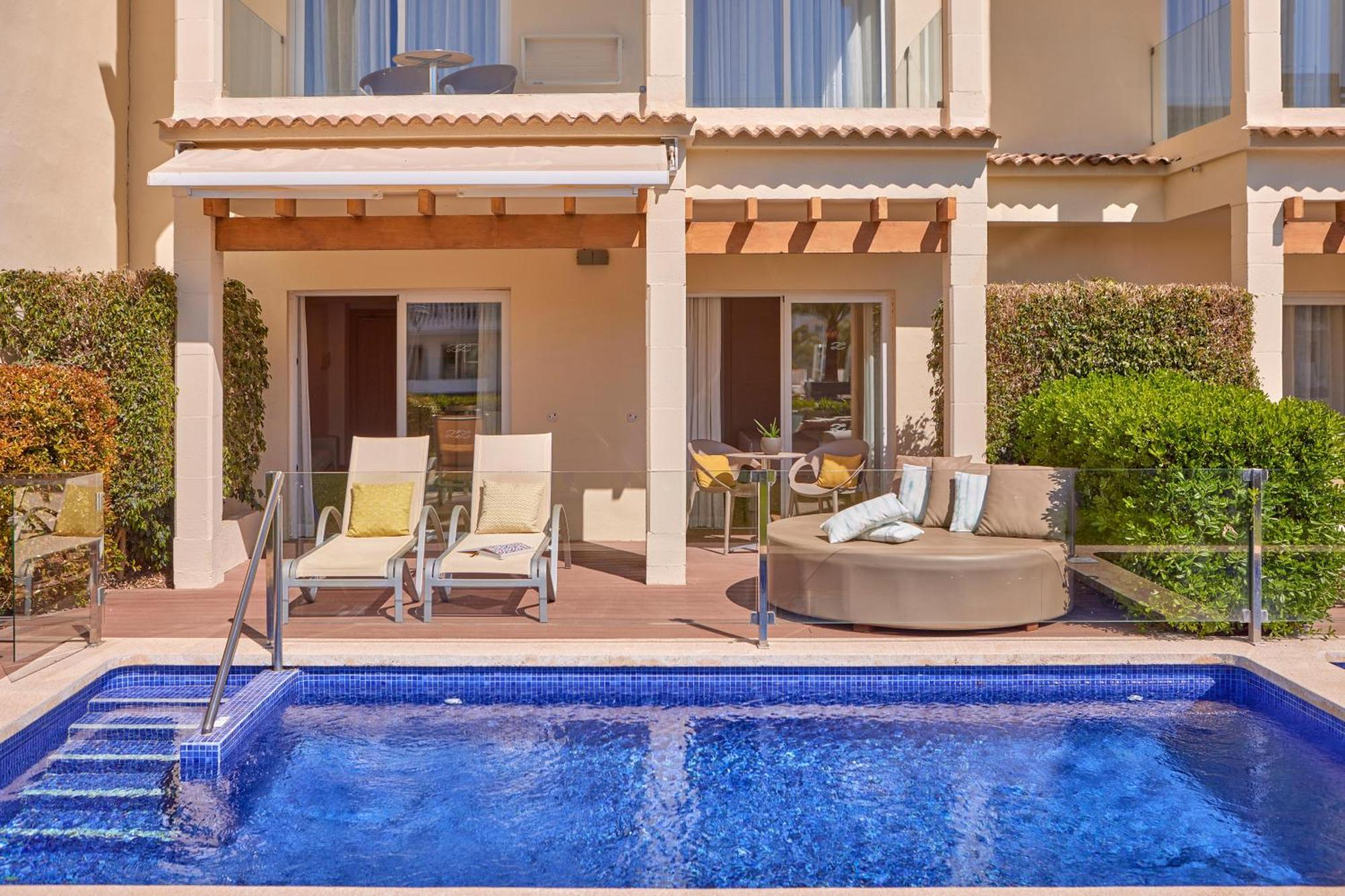 One-Bedroom Suite Private Pool