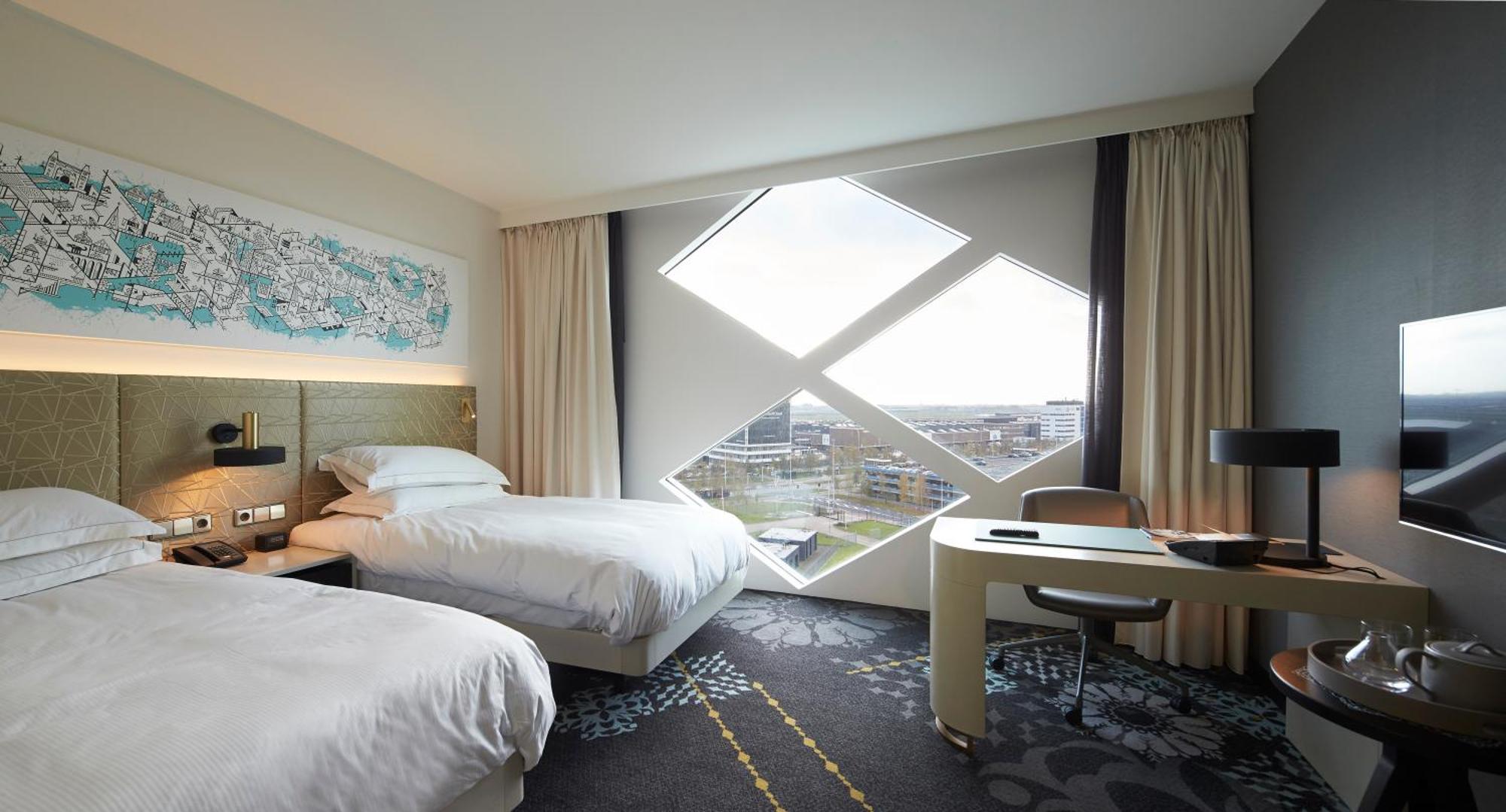 Twin Deluxe Room Airport View
