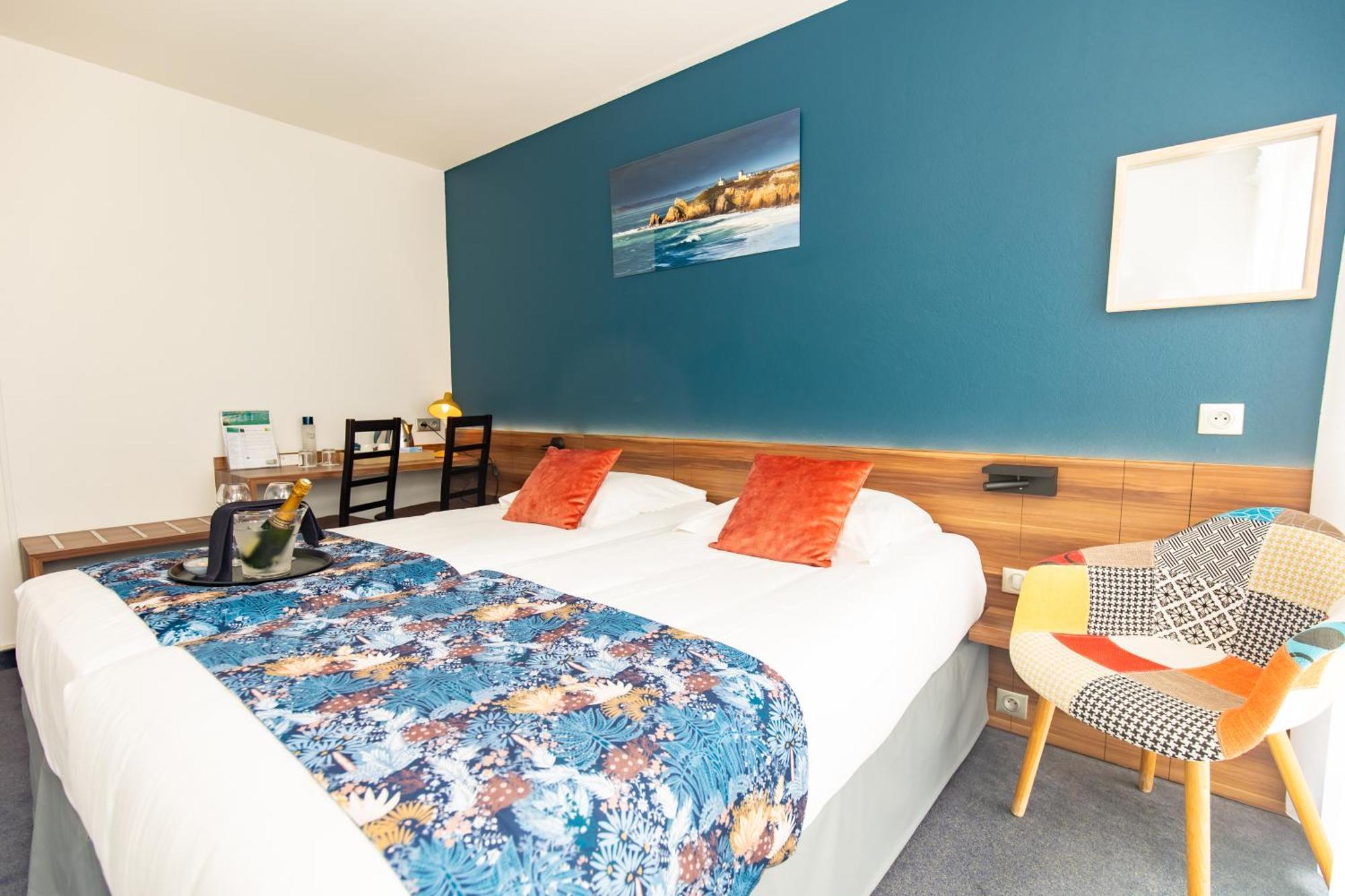 Large Double Room