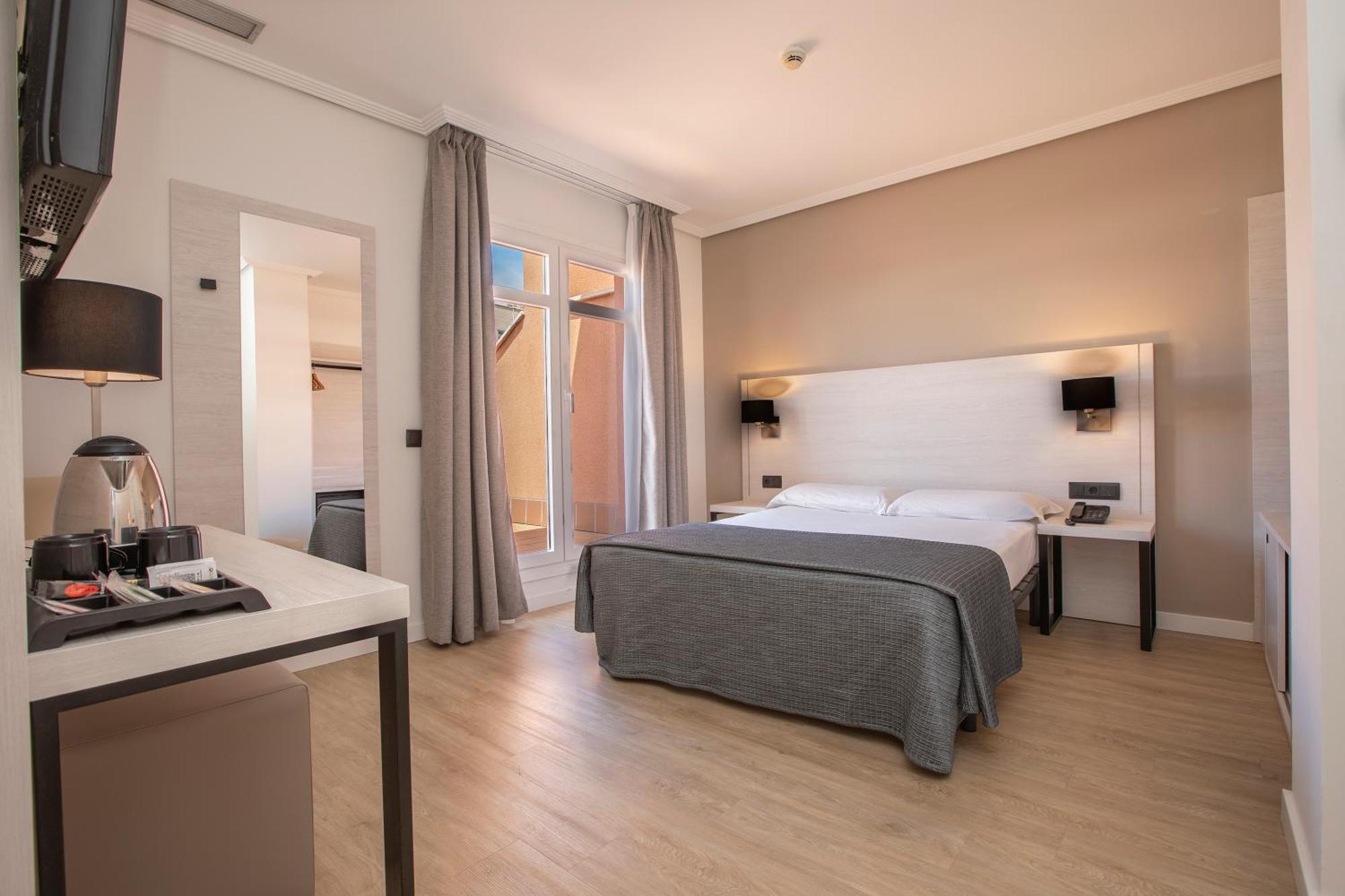 Double or Twin Room with Terrace,1545181237:JPEG