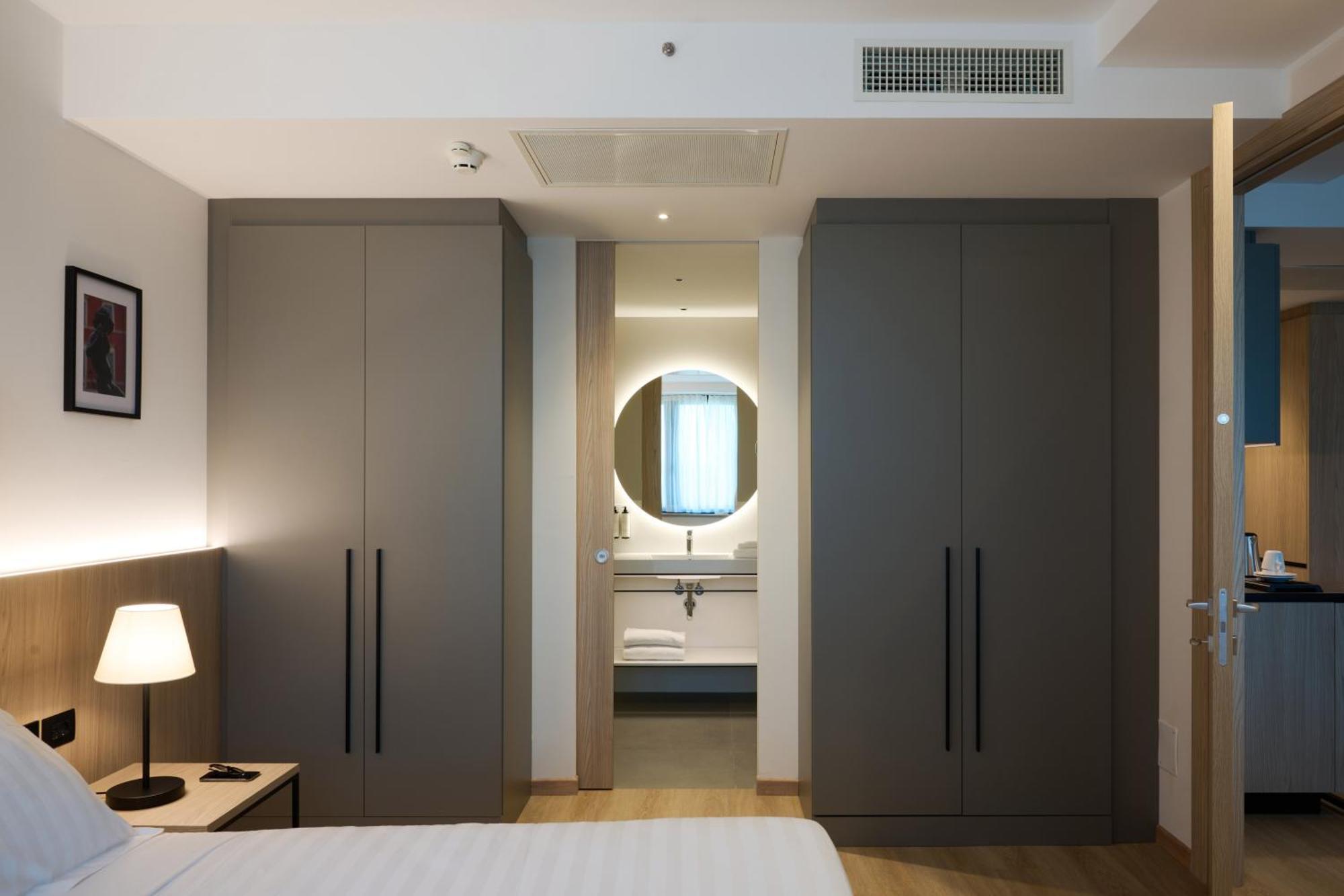 Deluxe Apartment,1545201991:JPEG