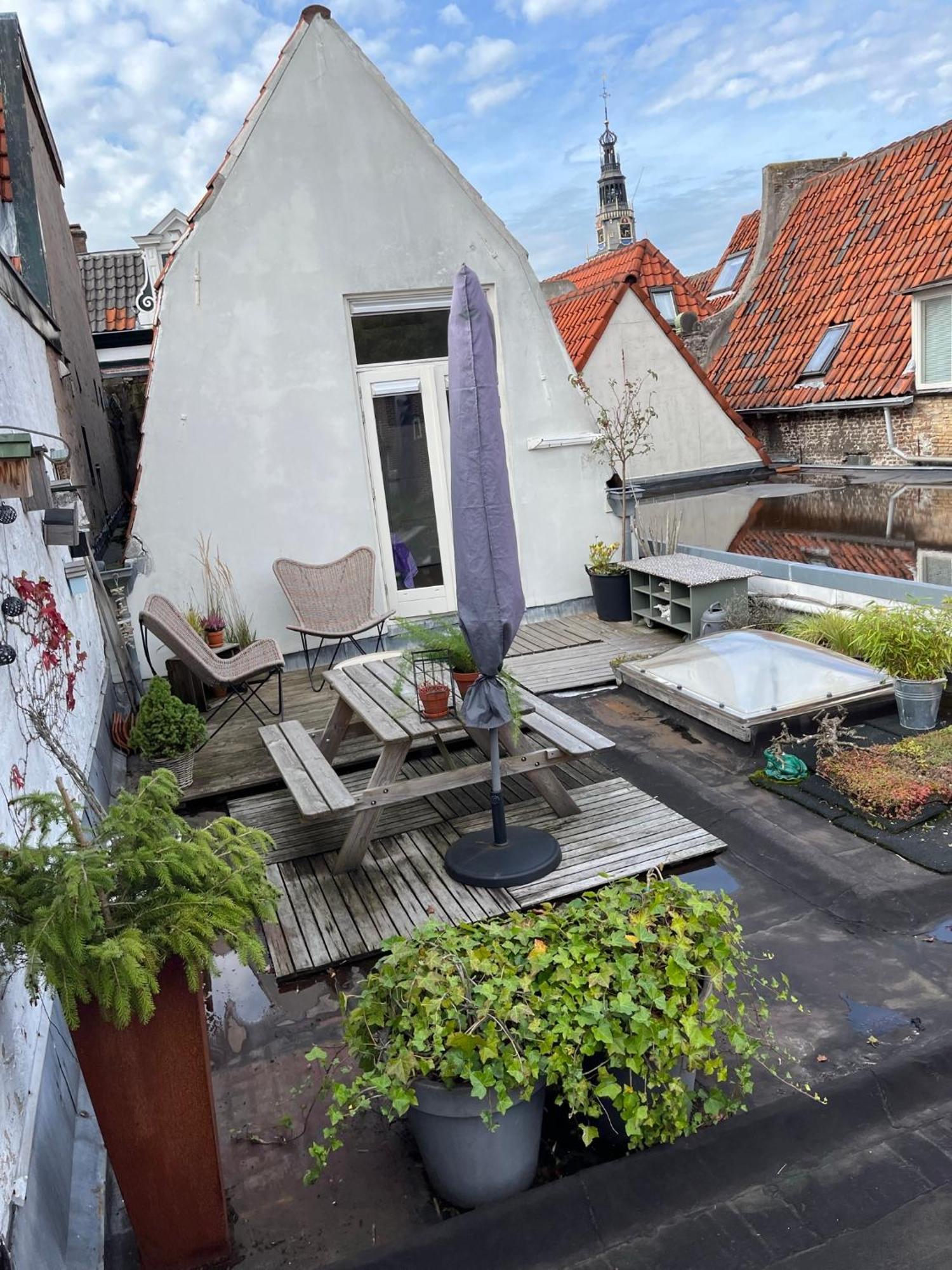 Apartment Terrace,1742981433:JPEG