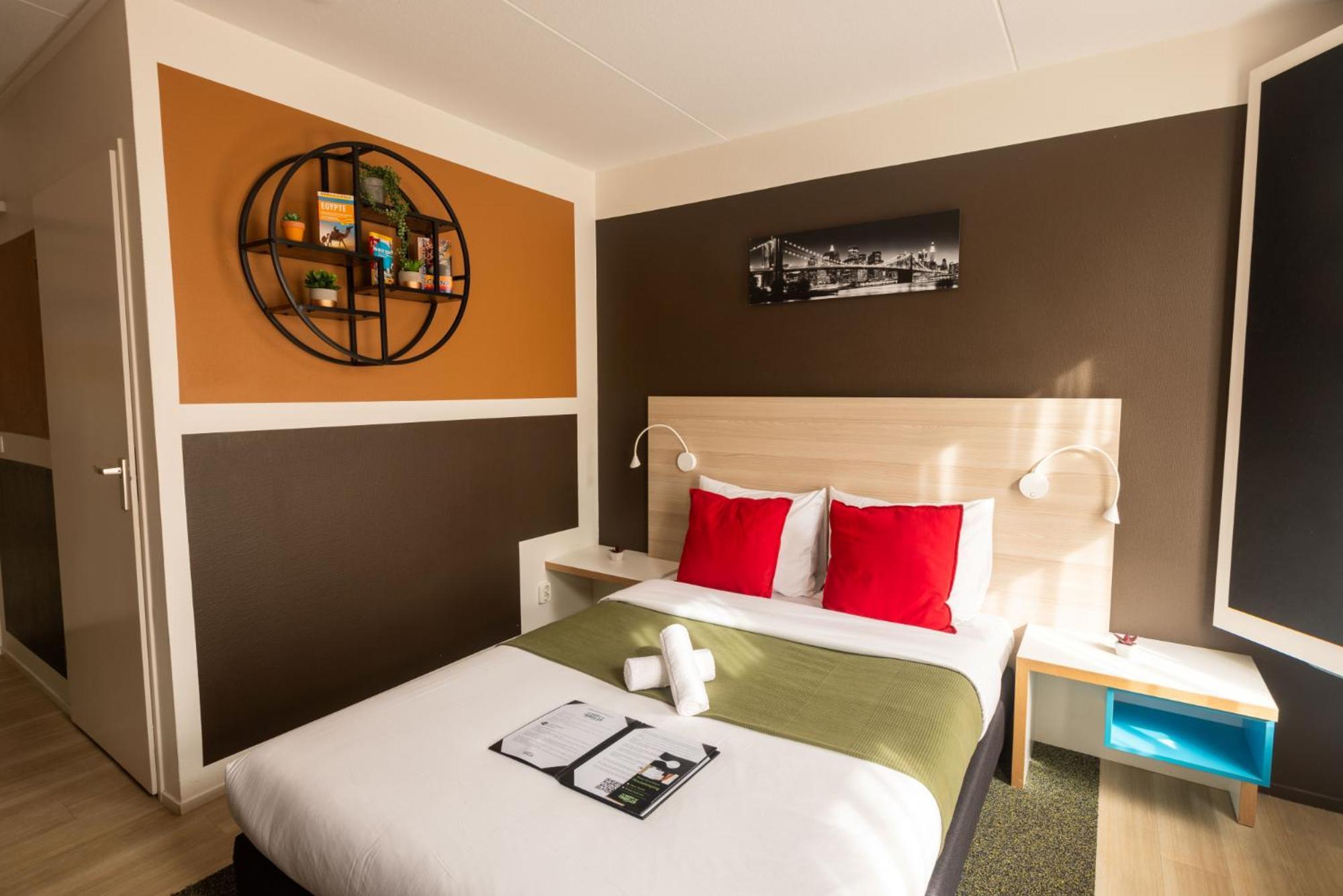 Double Room,1500273703:JPEG