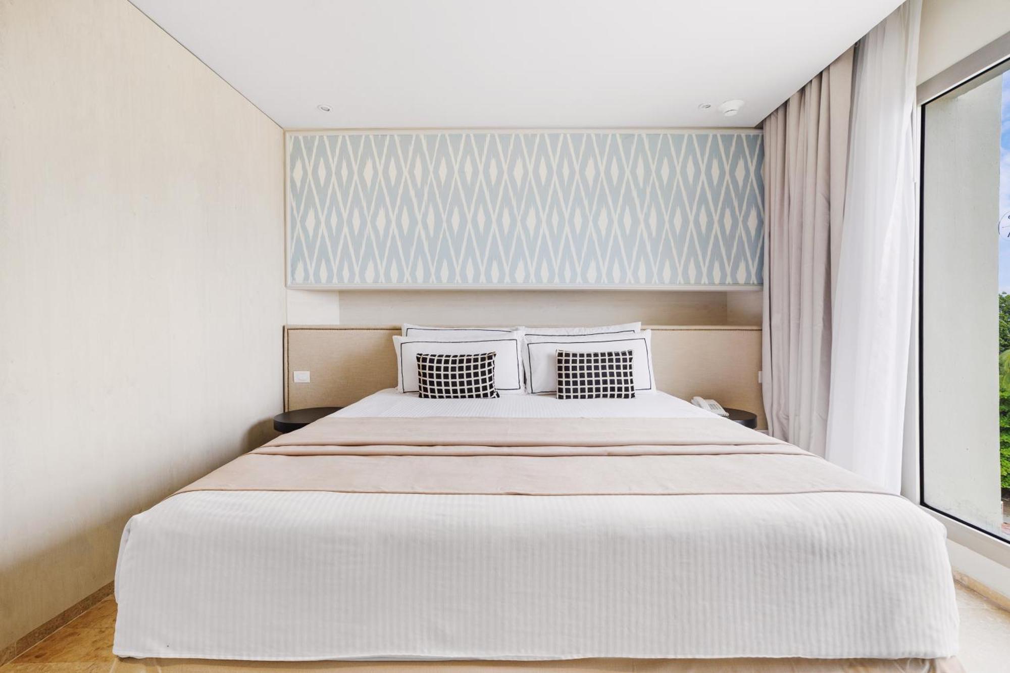 Aluxes Double Room