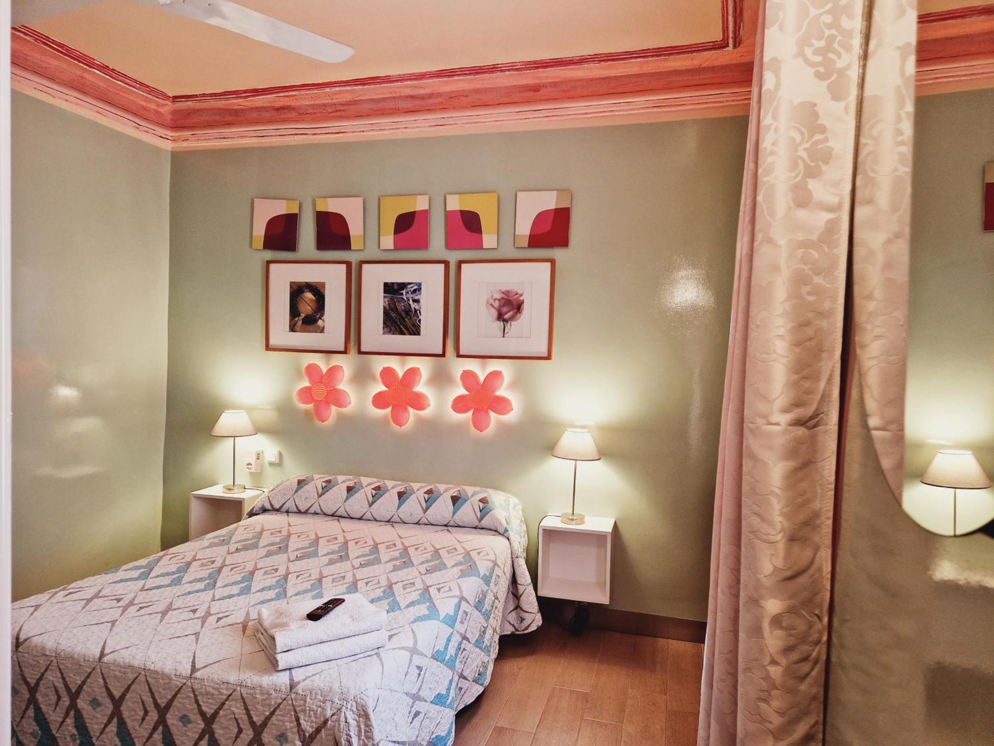 Double Room,1498544749:JPEG